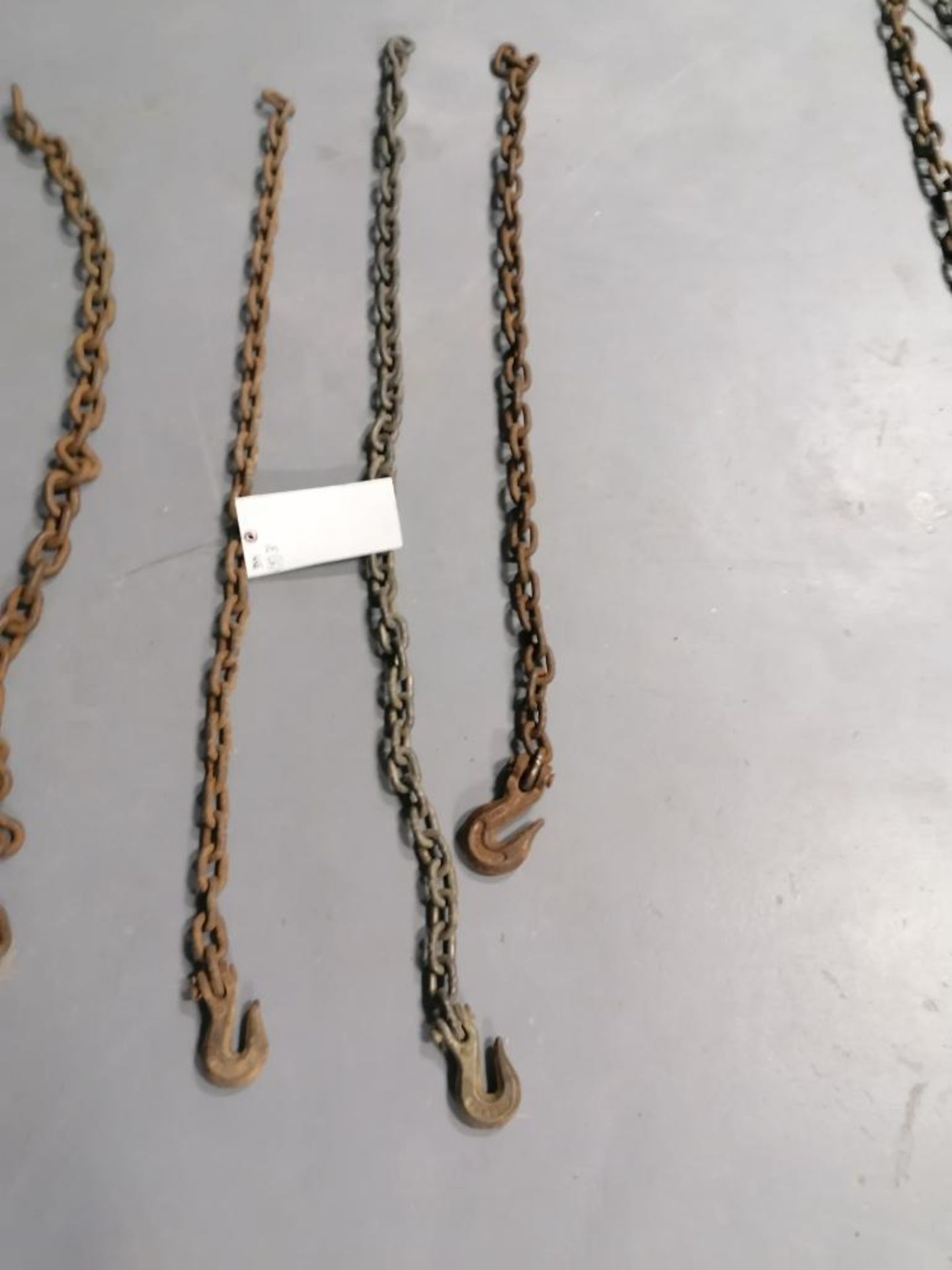 (5) 3/8" x 3' Chains with Hooks. Located in Mt. Pleasant, IA. - Image 7 of 10