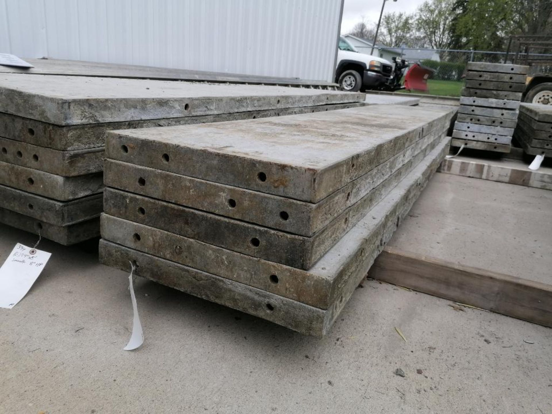 (2) 20" x 8' & (3) 18" x 8' Wall-Ties Smooth Aluminum Concrete Forms 8" Hole Pattern. Located in Mt. - Image 2 of 4