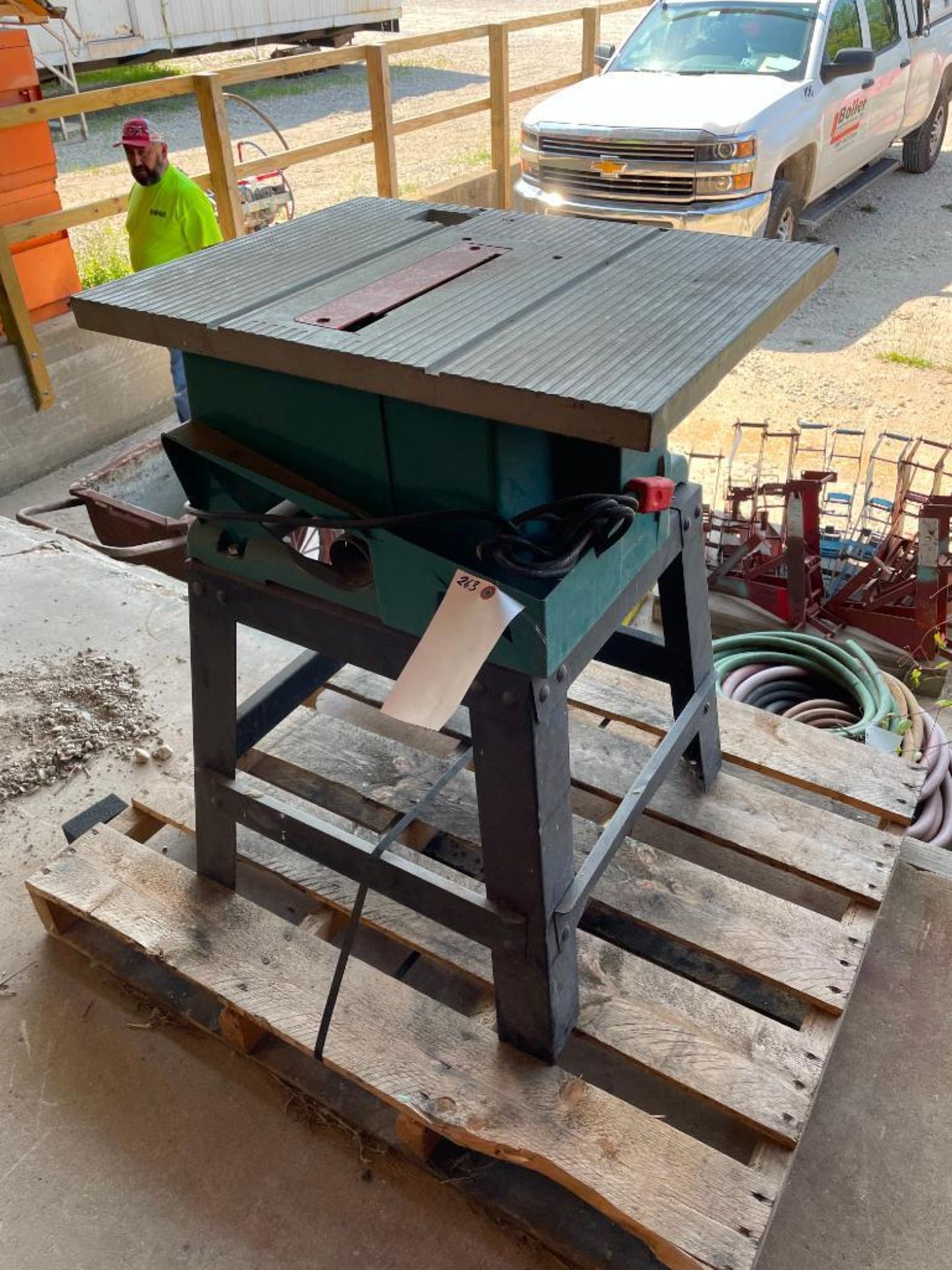 (1) Makita 2702 Table Saw, Serial #12409A. Located in Waukegan, IL.