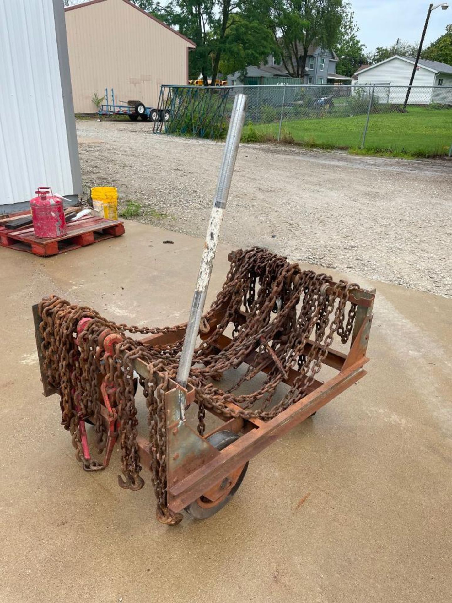 (1) Cart with Chains. Located in Mt. Pleasant, IA. - Image 2 of 7