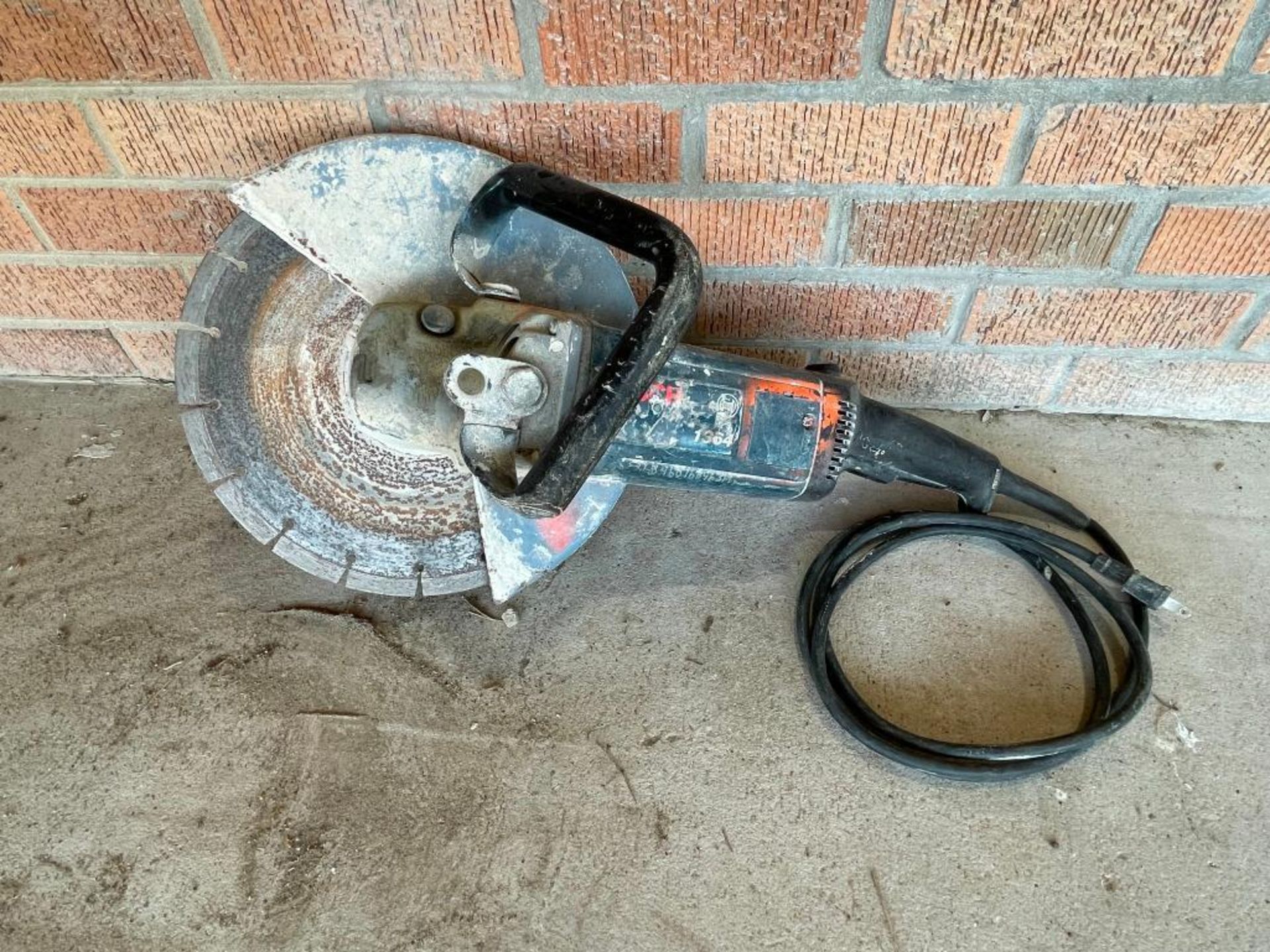 (1) Bosch 1364 Cut-off Saw, Model 0601364039. Located in Waukegan, IL. - Image 3 of 9