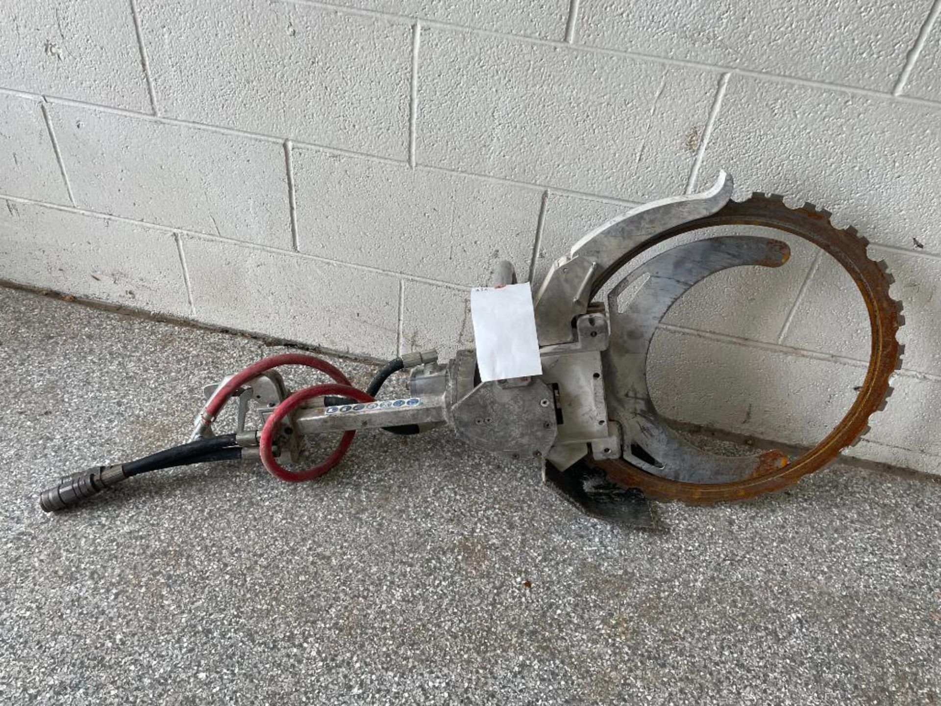 (1) Diamond Hydraulic Saw with 20" Plate. Located in Wheeling, IL. - Image 2 of 10