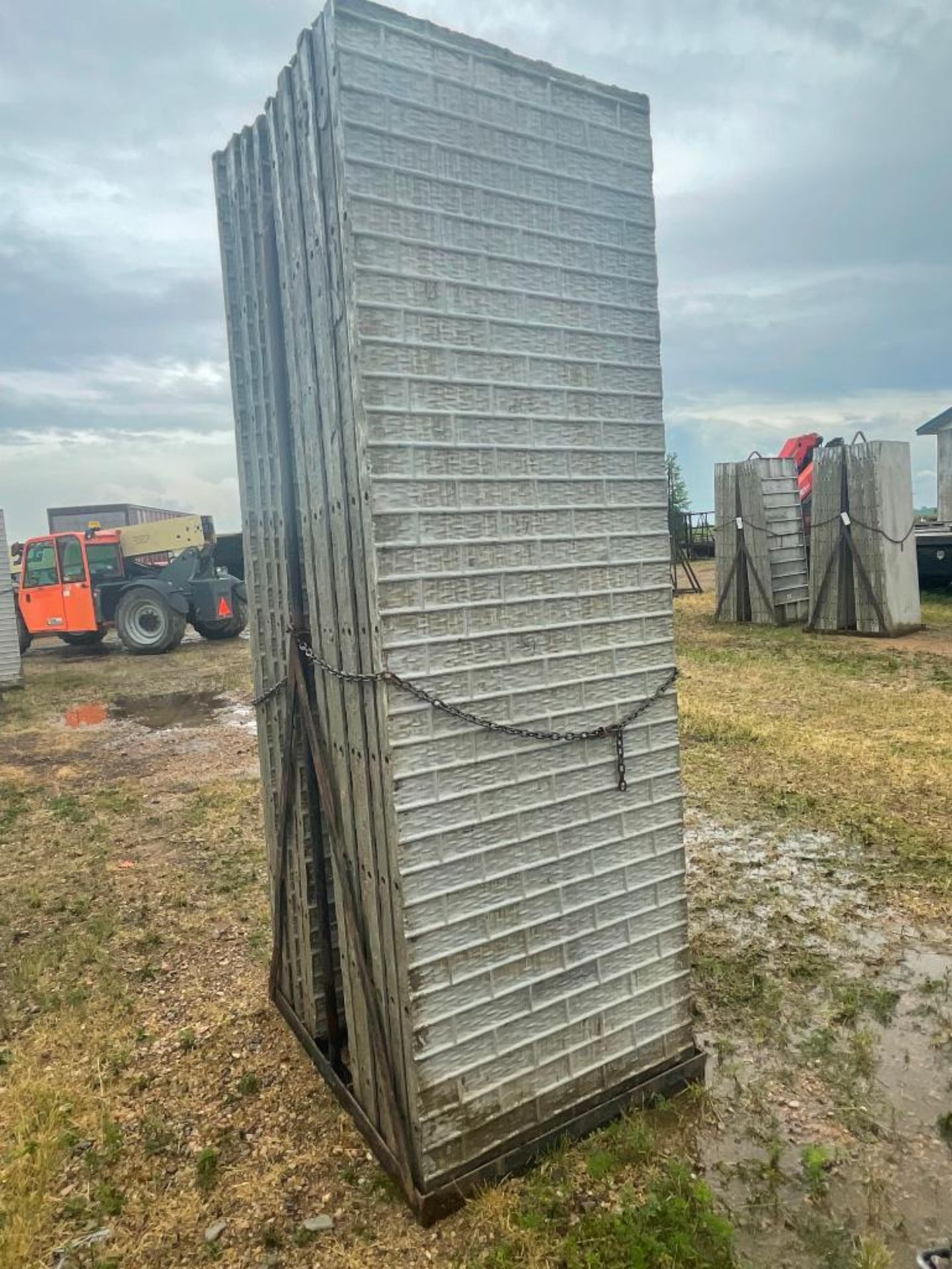 (14) 3'x 9' Wall-Ties Textured Brick Aluminum Concrete Forms 6-12 Hole Pattern. Located in Lake Crys - Image 7 of 9