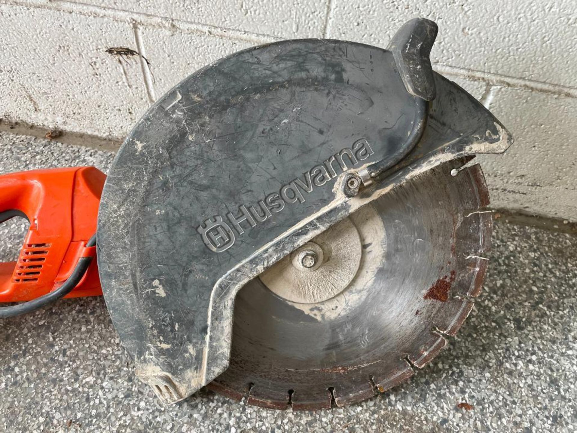 (1) Husqvarna K3000 Wet Electric Concrete Saw. Located in Wheeling, IL. - Image 3 of 7