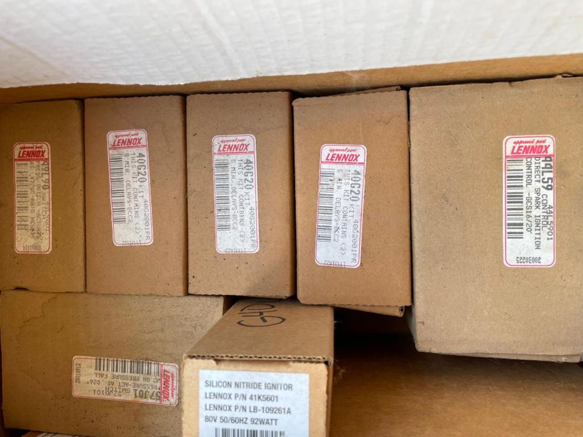 (1) Pallet of Miscellaneous Programmable Thermostats, Humidifier controls, Transmitters, AC Inverter - Image 19 of 22