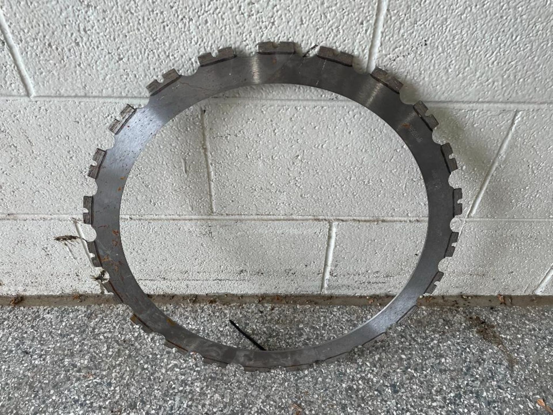 (1) Diamond Hydraulic Saw with 20" Plate. Located in Wheeling, IL. - Image 10 of 10
