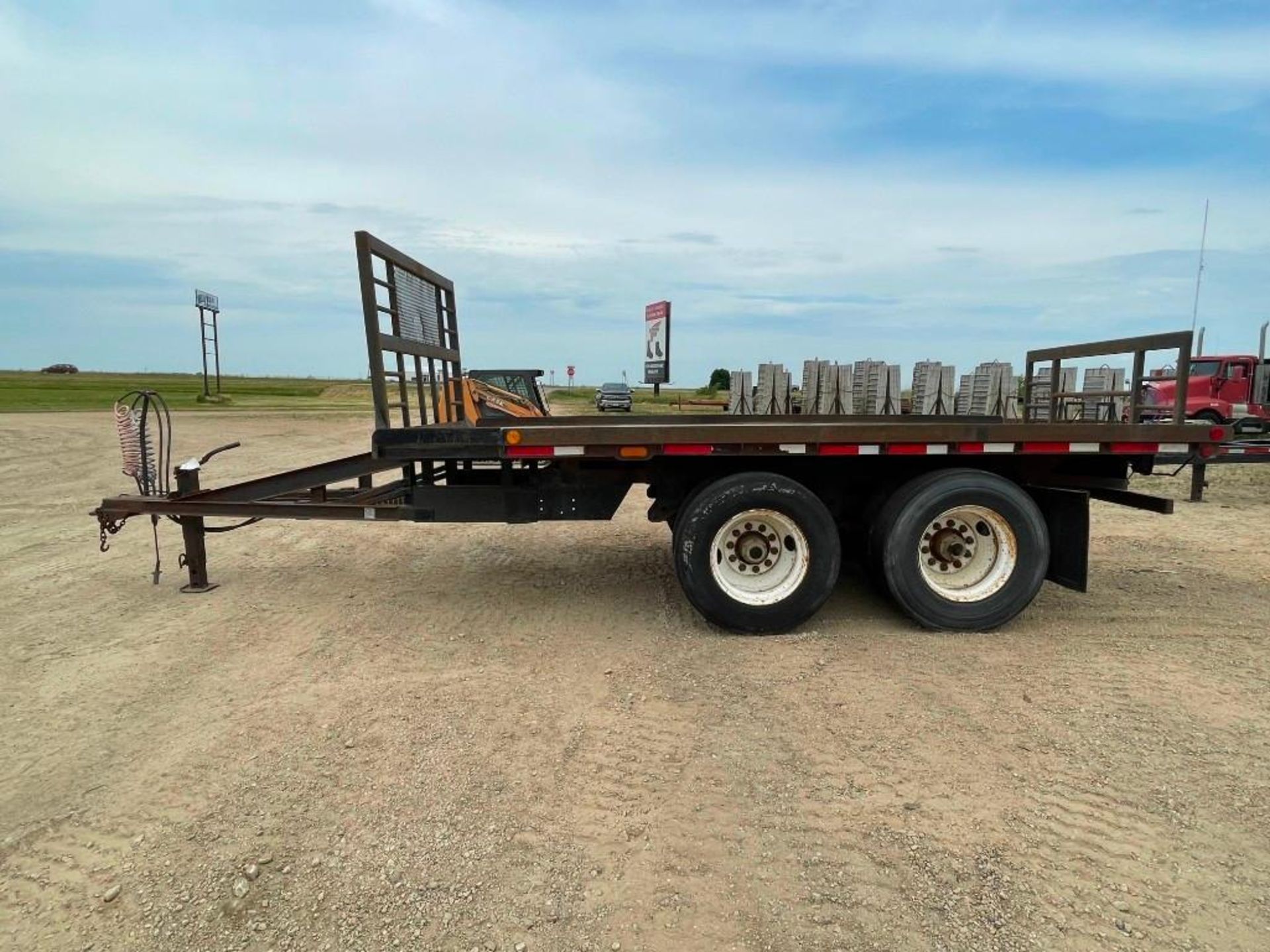 (1) 1998 16' x 8' 6" Concrete Form Trailer, VIN #DPSMN972555, Serial #2804101. Located in Lake Cryst - Image 3 of 32