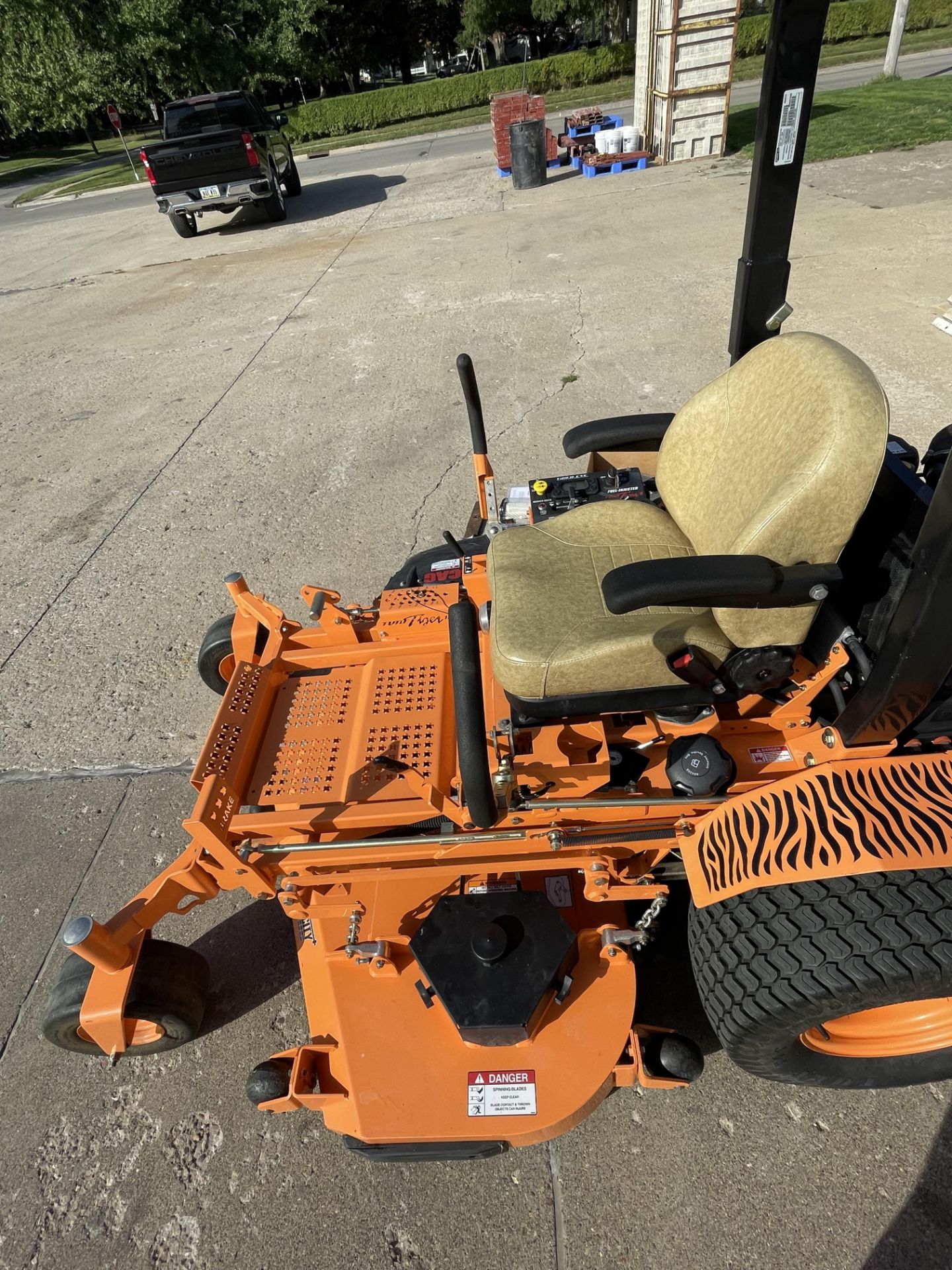 (1) 2019 SCAG Turf Tiger II, Model STTII-61V-31DFI, 31 HP, 61" Deck, 139 Hours. - Image 6 of 26