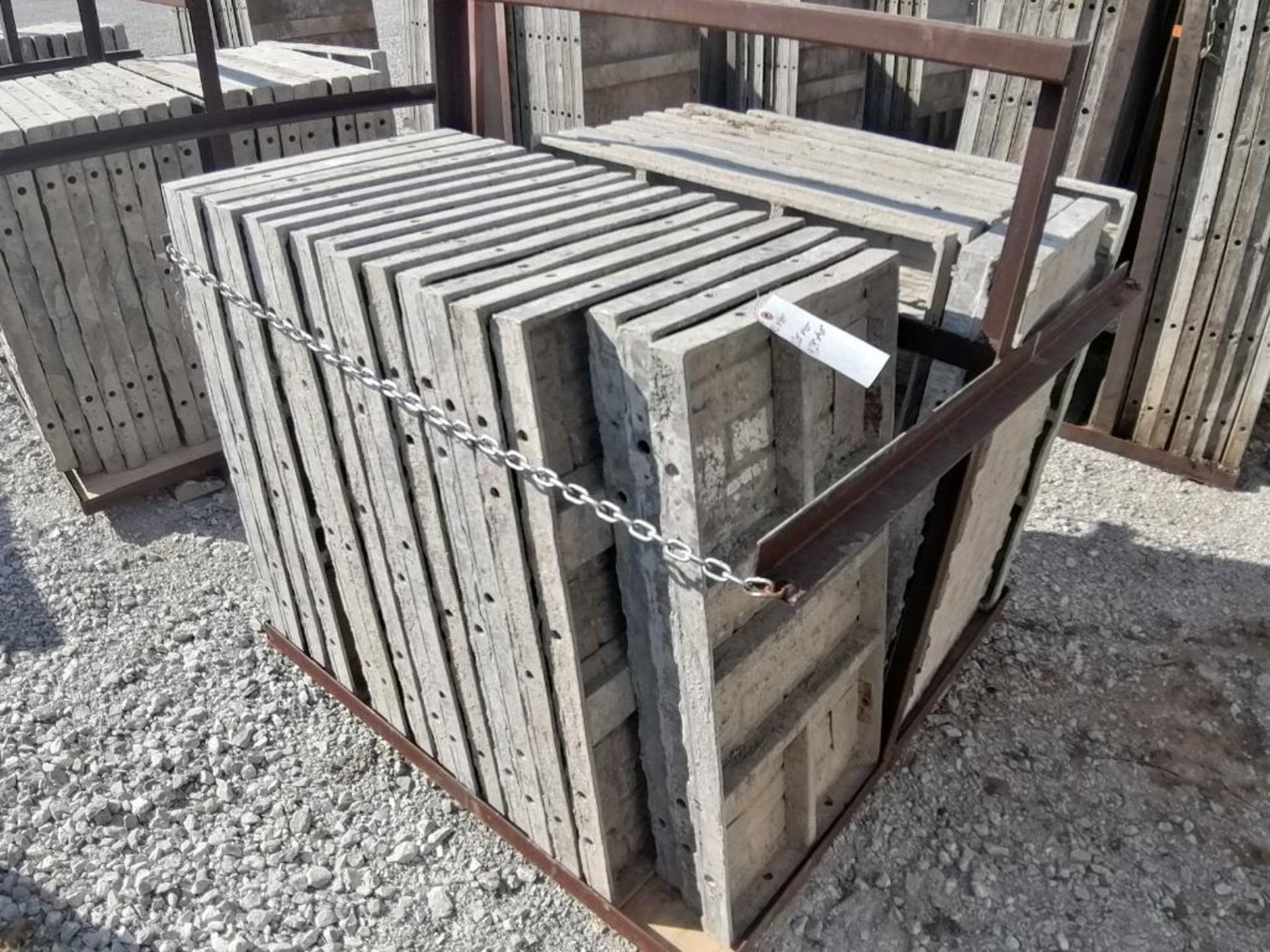(10) 3' x 40", (5) 20" x 40" & (14) 24" x 40" TUF-N-LITE Textured Brick Aluminum Concrete Forms 6-12