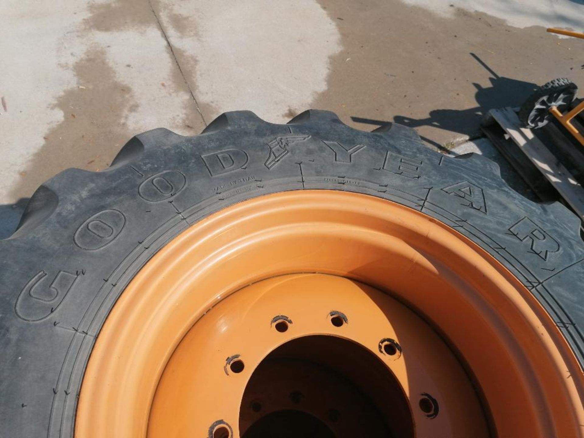 (2) GOODYEAR IT525, 17.5L-24 Tubeless Tires with 10 Bolt Pattern, 11" Center Rims. Located in Mt. Pl - Image 7 of 10