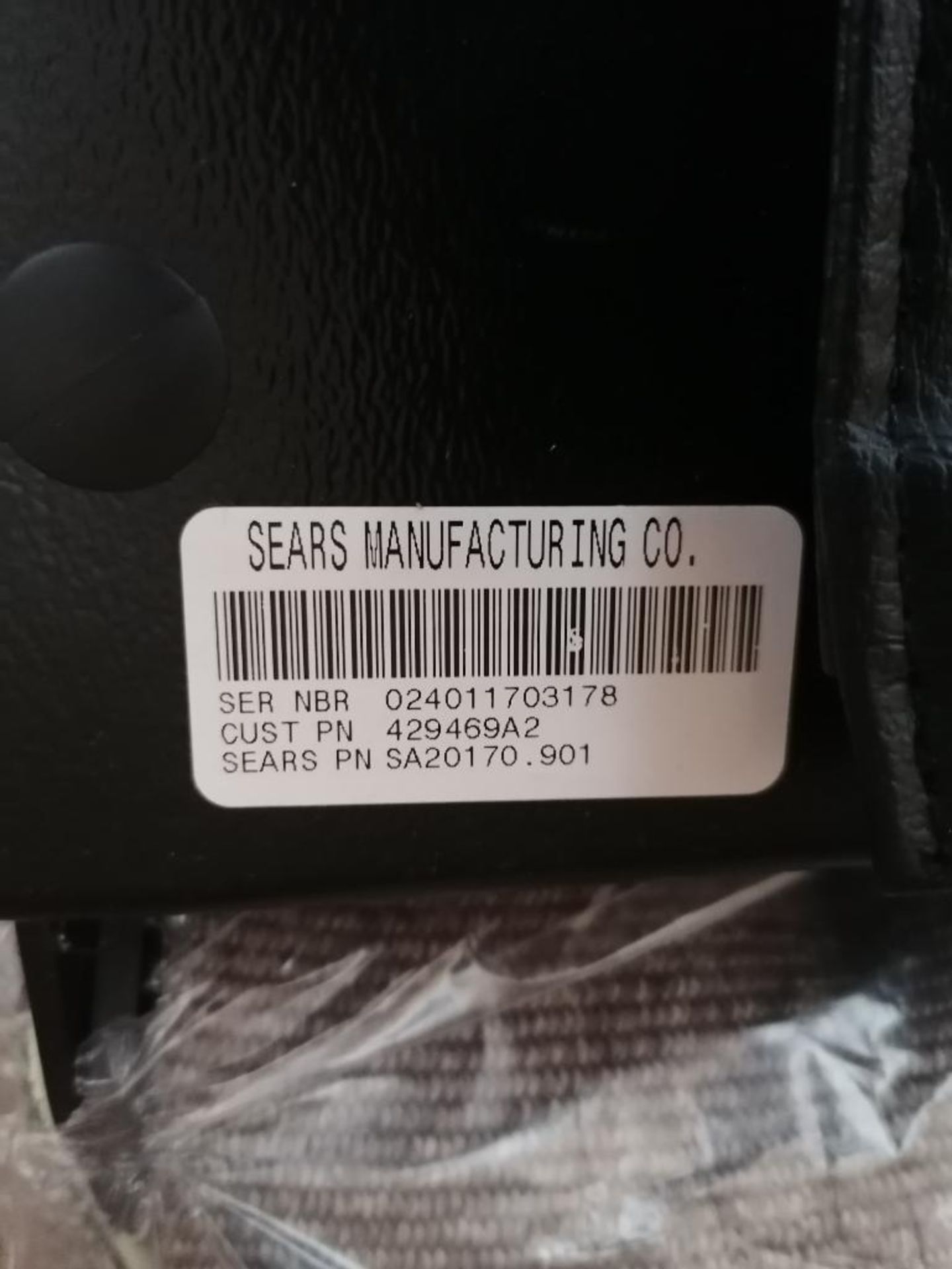 (1) Case Dozer Seat Air Ride Air Suspension Sears Manufacturing, Serial #024011703178. Located in Mt - Image 7 of 7