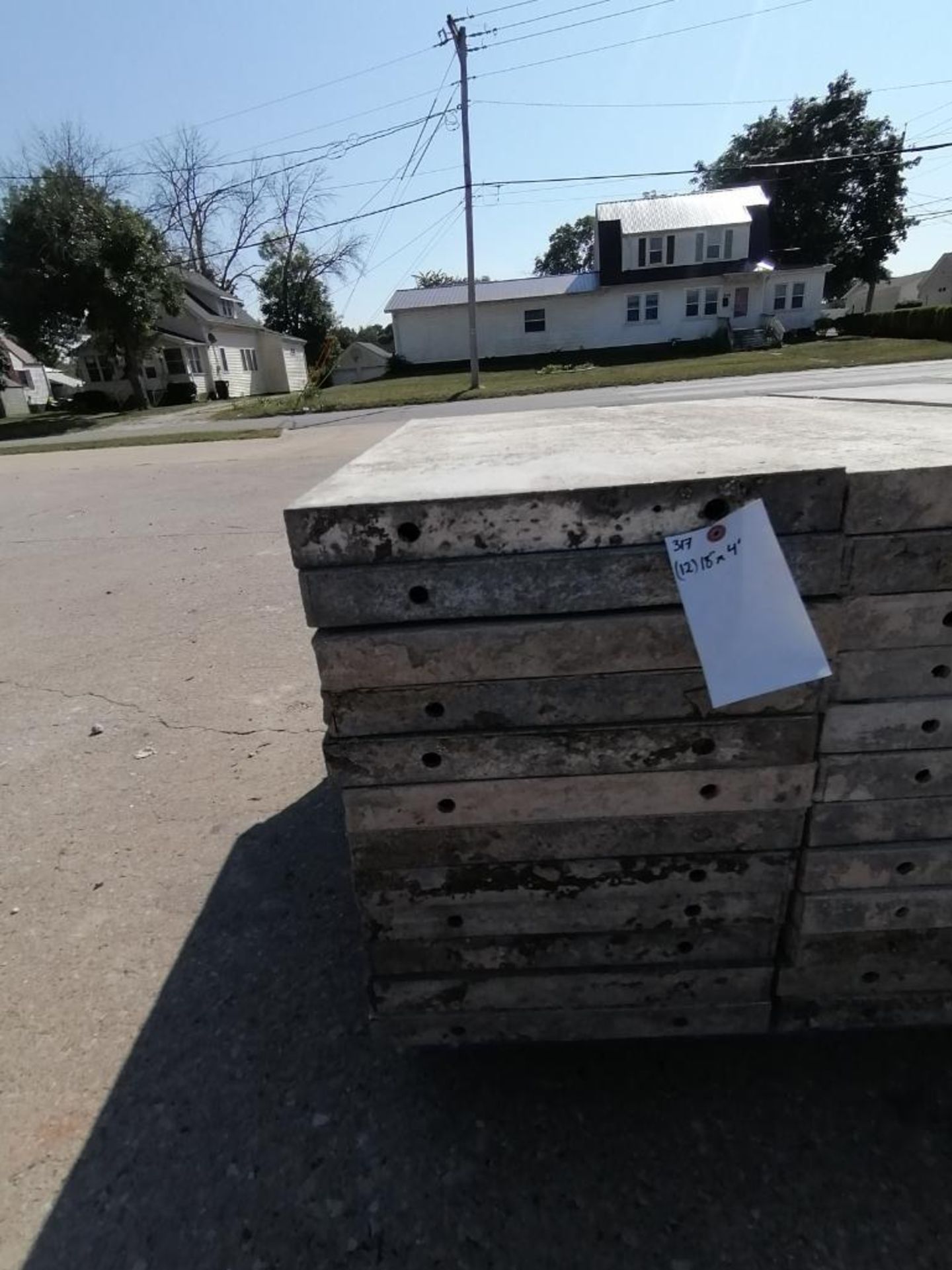 (12) 18" x 4' Wall-Ties Smooth Aluminum Concrete Forms 8" Hole Pattern. Located in Mt. Pleasant, IA. - Image 3 of 6