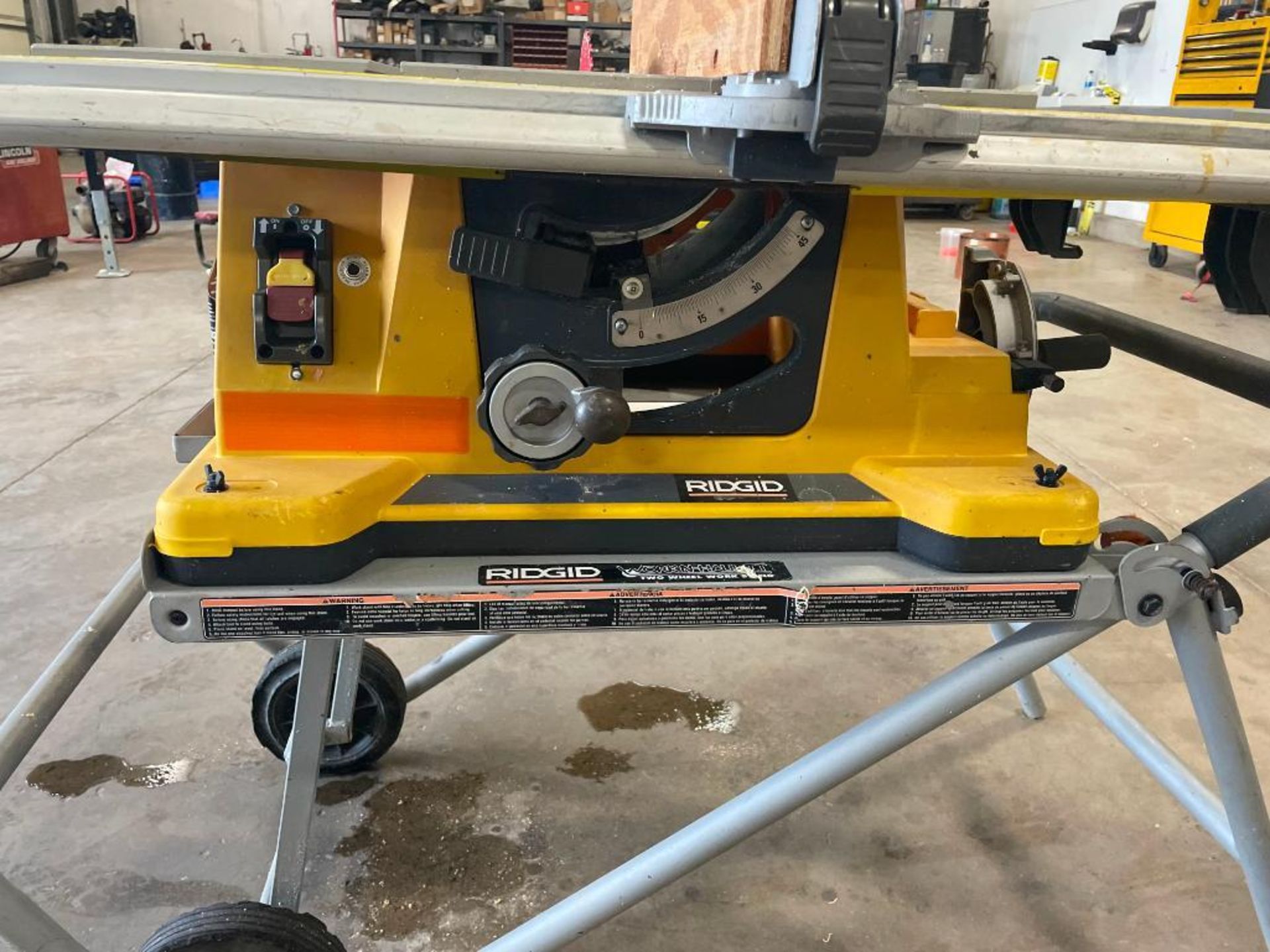 Rigid 10" Tilt Table Saw on Rigid Work-N-Haul-It Two Wheel Work Stand. Located in Hazelwood, MO - Image 2 of 6