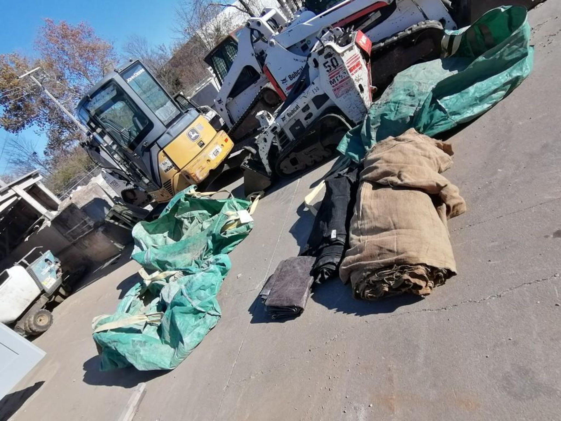 Lot of (3) Bulk Bags & (2) Concrete Blankets. Located in Hazelwood, MO.