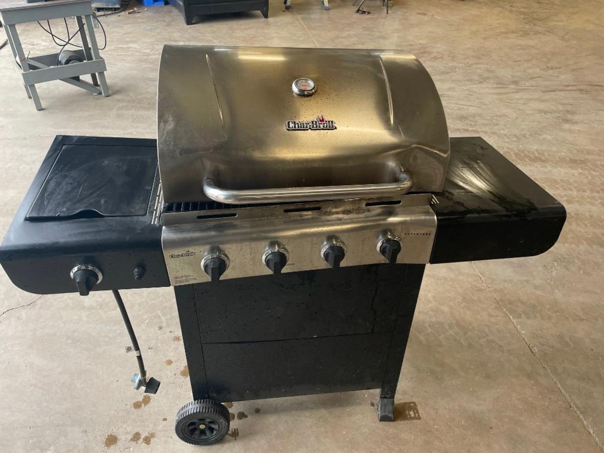 Char-Broil Propane Grill. Located in Hazelwood, MO