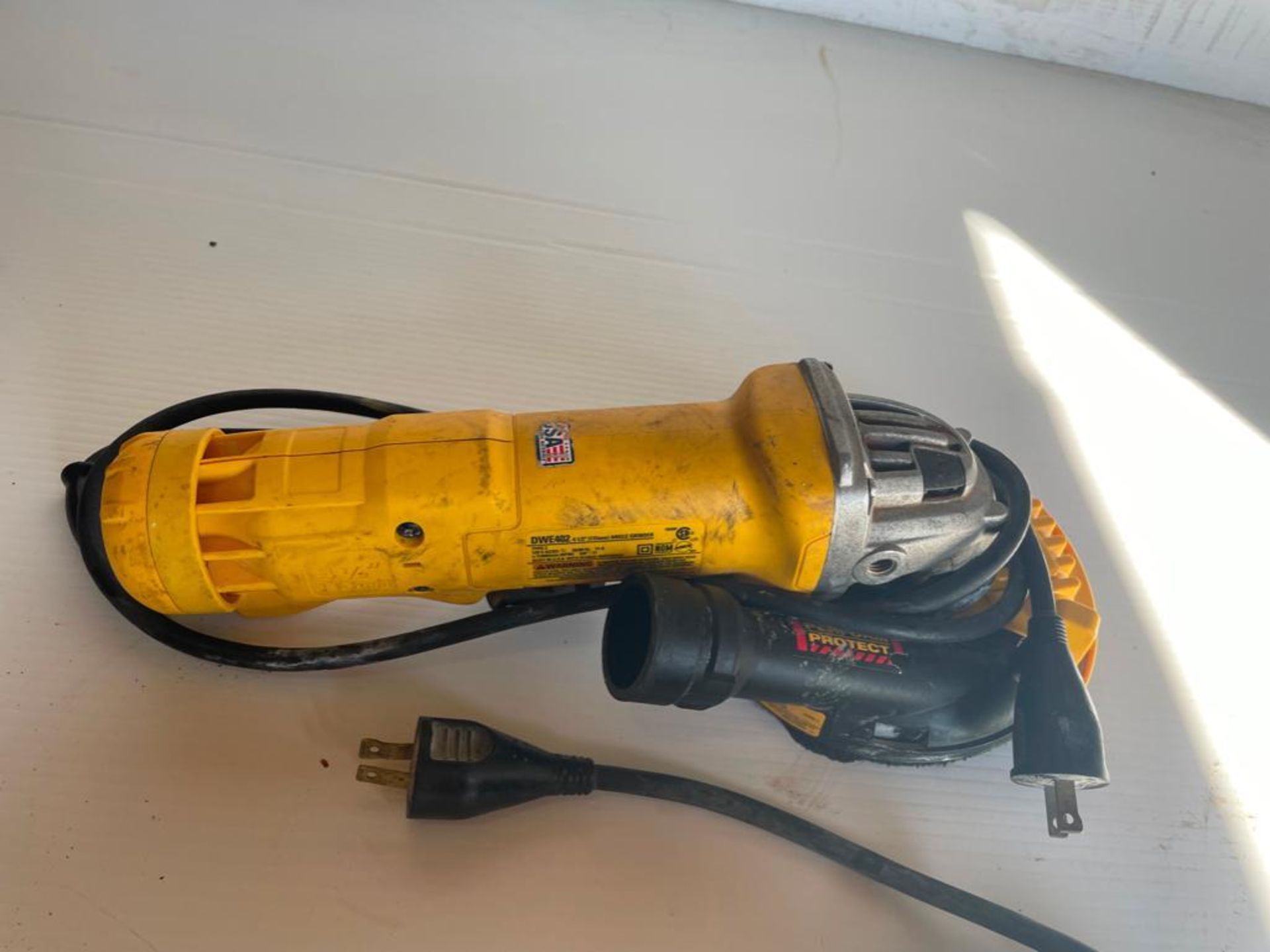 (2) DeWalt DWE402 Angle Grinder 4 1/2", 120V. Located in Hazelwood, MO - Image 3 of 8