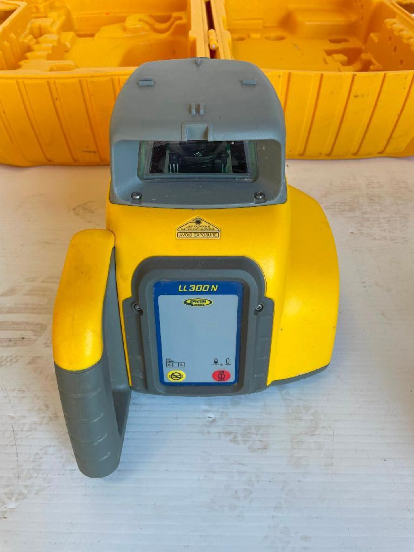 Trimble LL300N Spectra Precision Self Leveling Laser, Serial #18324335 in Case, HL 750 Receiver, Ser - Image 3 of 15