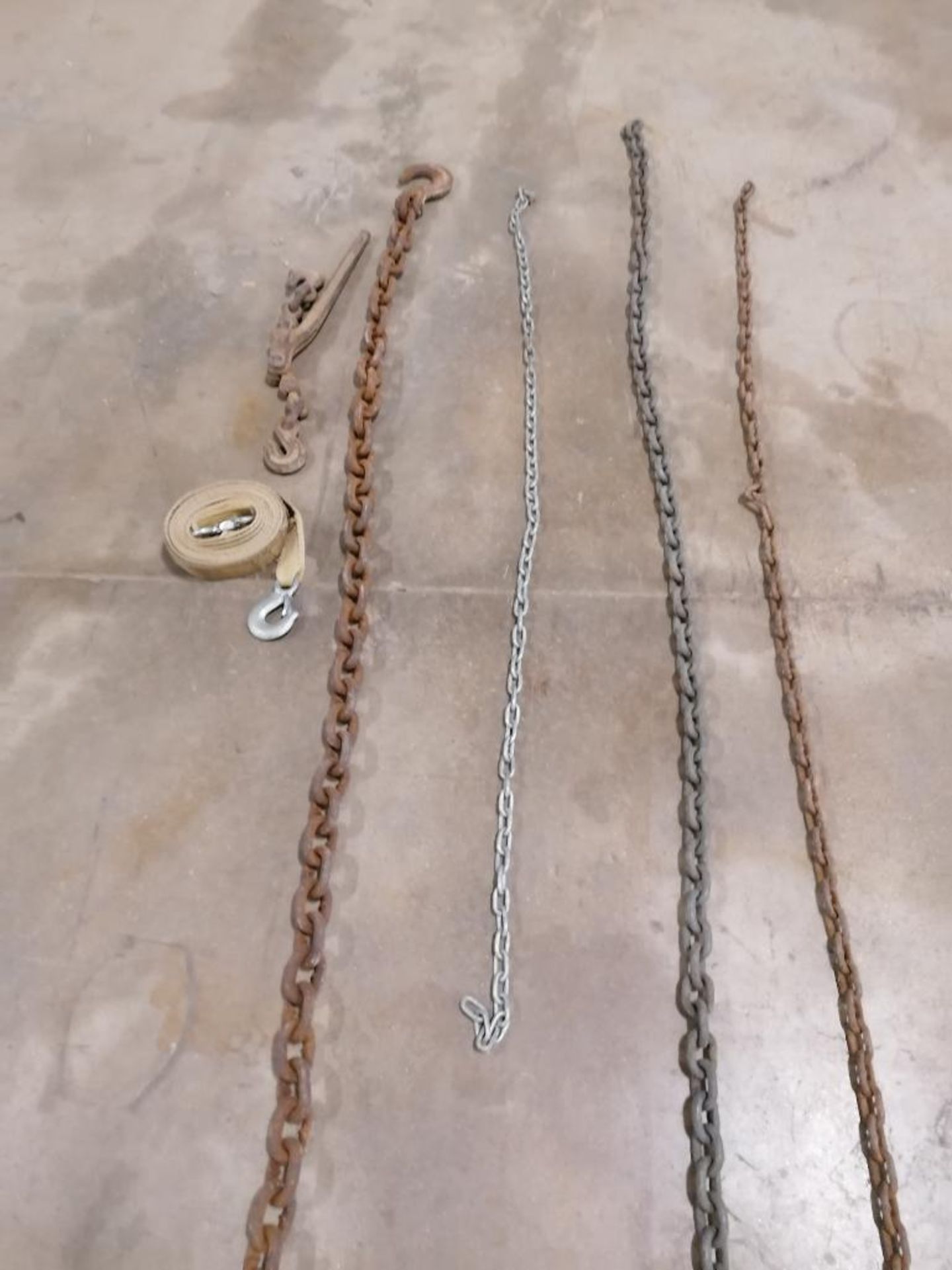 Various Size Chains with & without Hooks. Located in Hazelwood, MO - Image 4 of 6