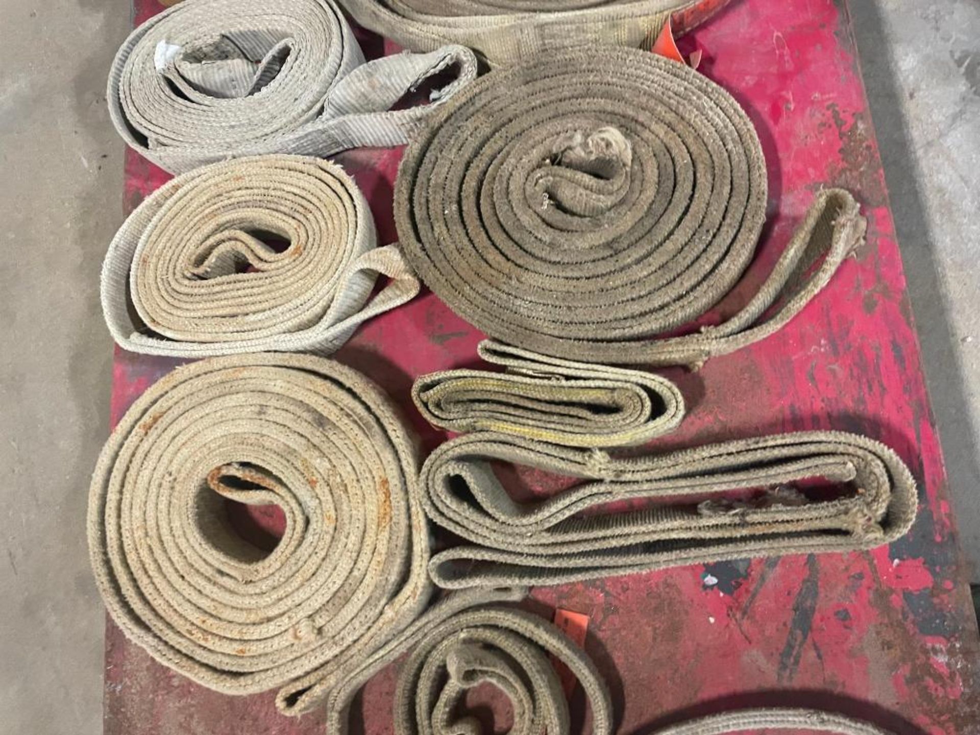 Pallet of Various Size Straps & Shackles. Located in Hazelwood, MO - Image 4 of 5