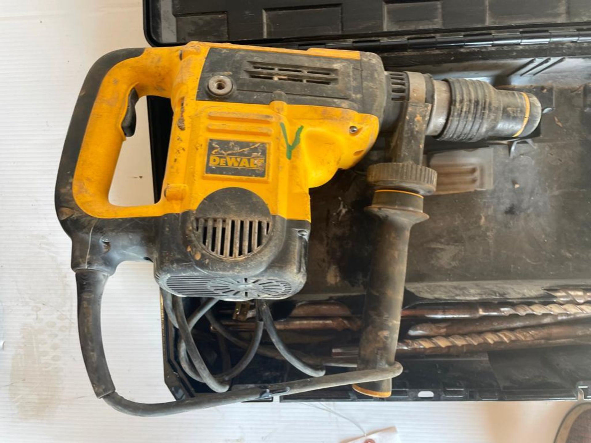 DeWalt D25501 Rotary Hammer, 120V in Case. Located in Hazelwood, MO - Image 5 of 5