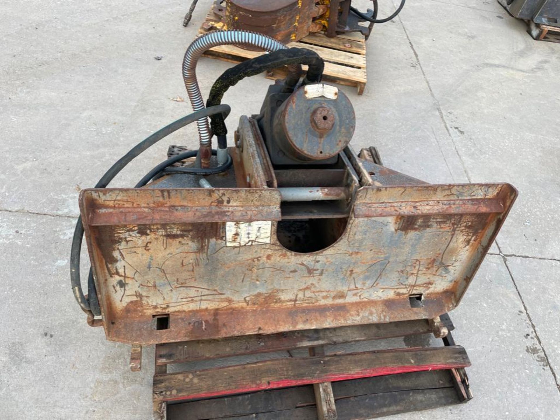 Bobcat Skid steer Hammer Breaker, Model 2500, Serial #2403,  Nitrogen Only 850 PSI. Located in Hazel - Image 2 of 6