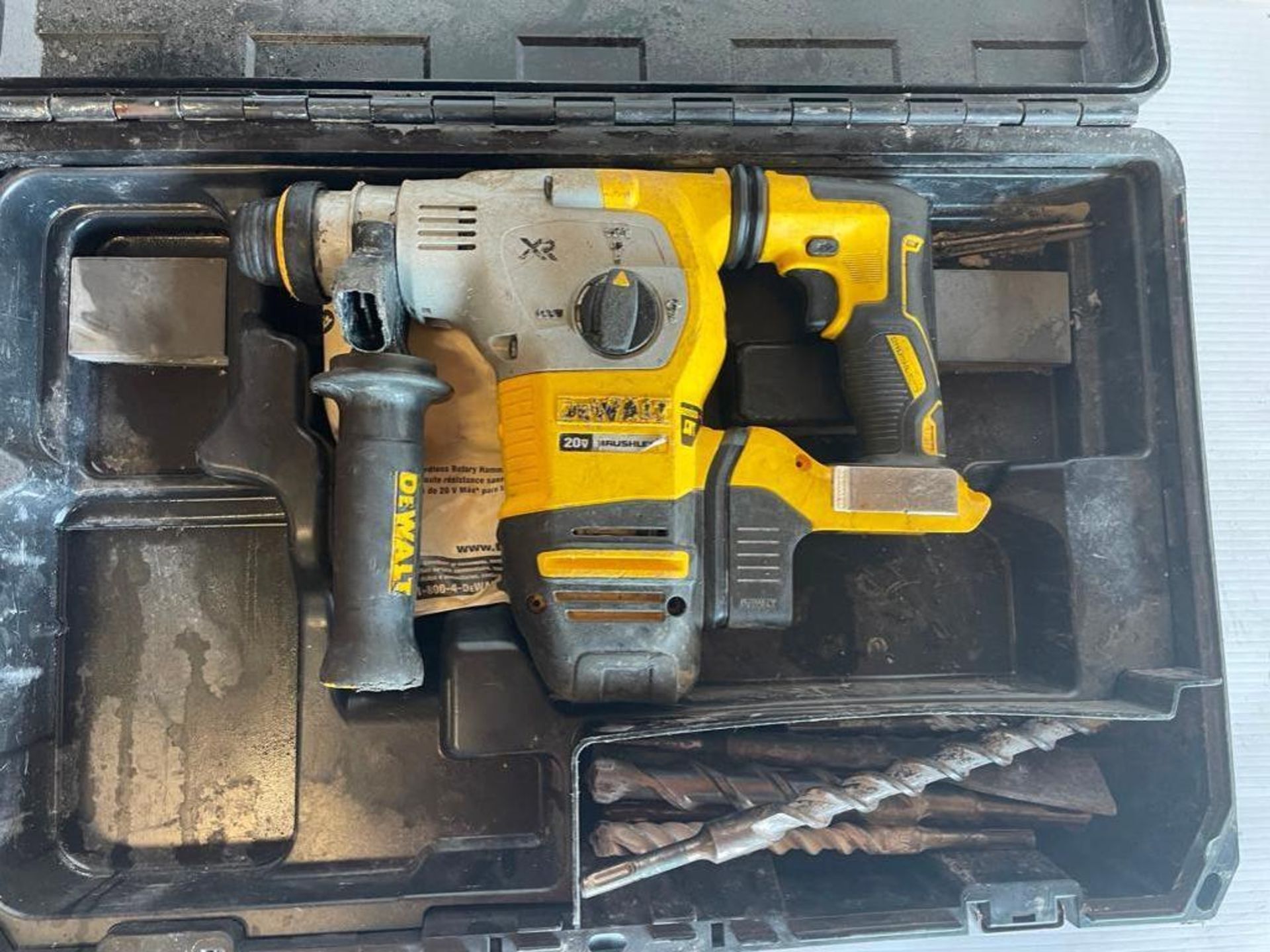 DeWalt DCH293 20V Heavy Duty Cordless Rotary Hammer in Case. Located in Hazelwood, MO - Image 3 of 7