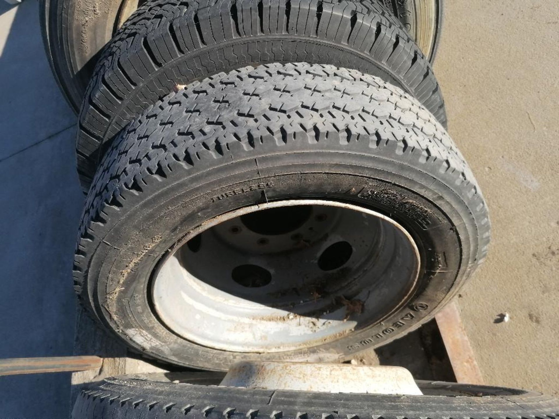 (14) Various Size Tires & Rims for Truck & Trailers. Located in Hazelwood, MO - Image 30 of 48