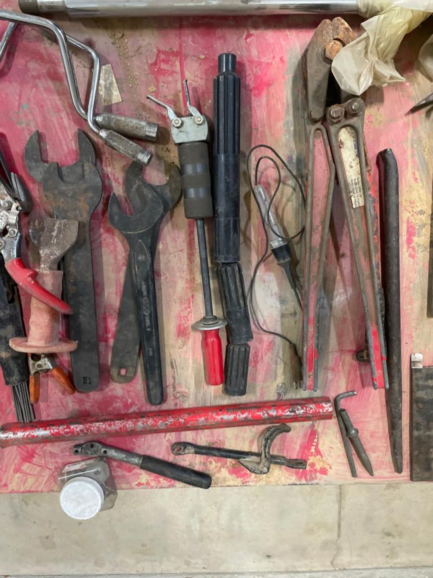 Miscellaneous Tools in Tool Box. Located in Hazelwood, MO - Image 9 of 10