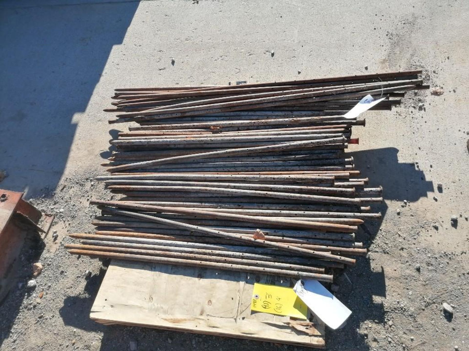 Lot of (16) 4' & (41) 3' Steel Form Stakes. Located in Hazelwood, MO.