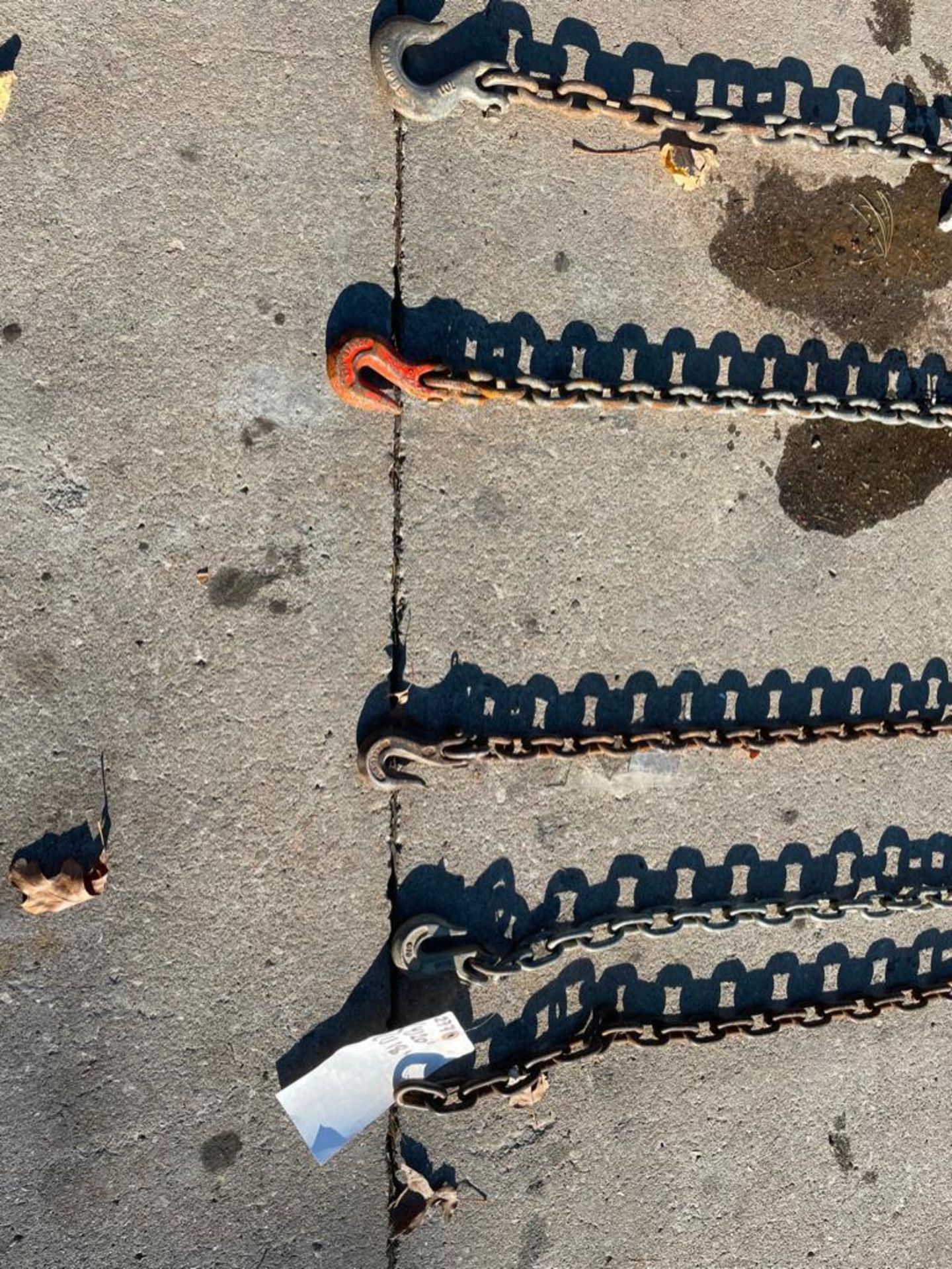 (5) Log Chains. (4) 20' Log Chains with Clevis Hook & (1) 18' Log Chain. Located in Hazelwood, MO - Image 4 of 4