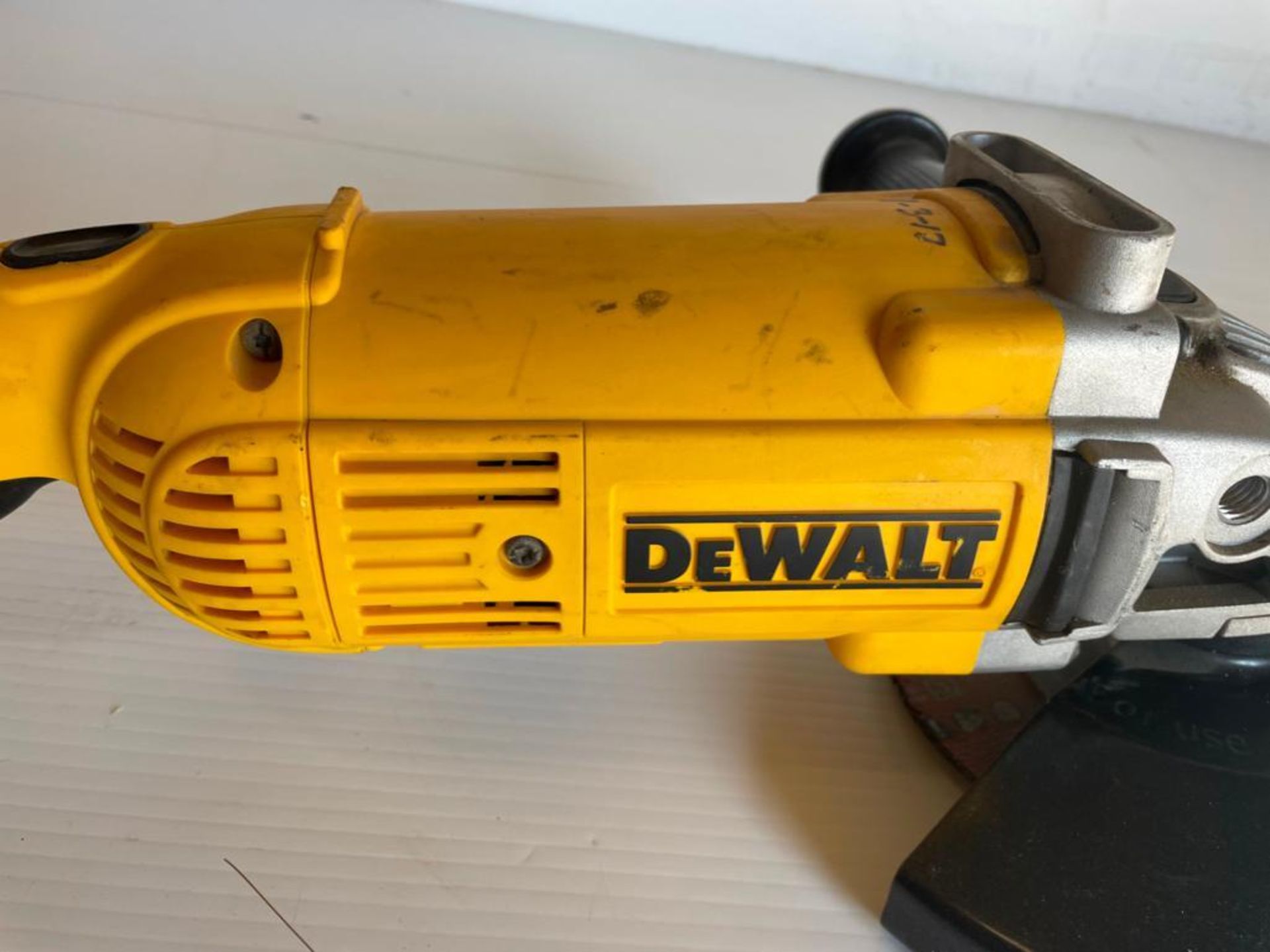 DeWalt DWE4519 Angle Grinder 9", Serial #001058, 120V. Located in Hazelwood, MO - Image 3 of 4