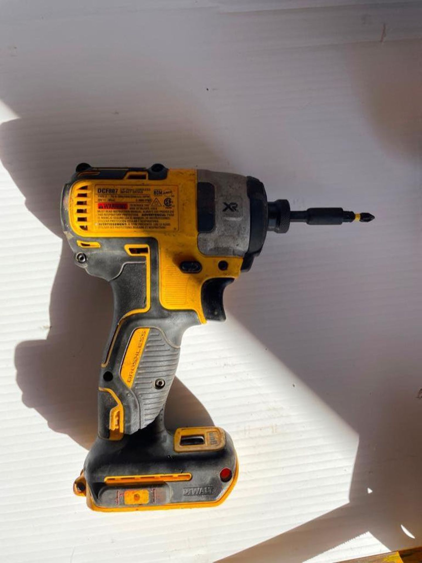 (4) Dewalt Cordless Power Tools, XR Hammer Drill, DCF887 Cordless Impact Driver 1/4", DCD708 Cordles - Image 5 of 16