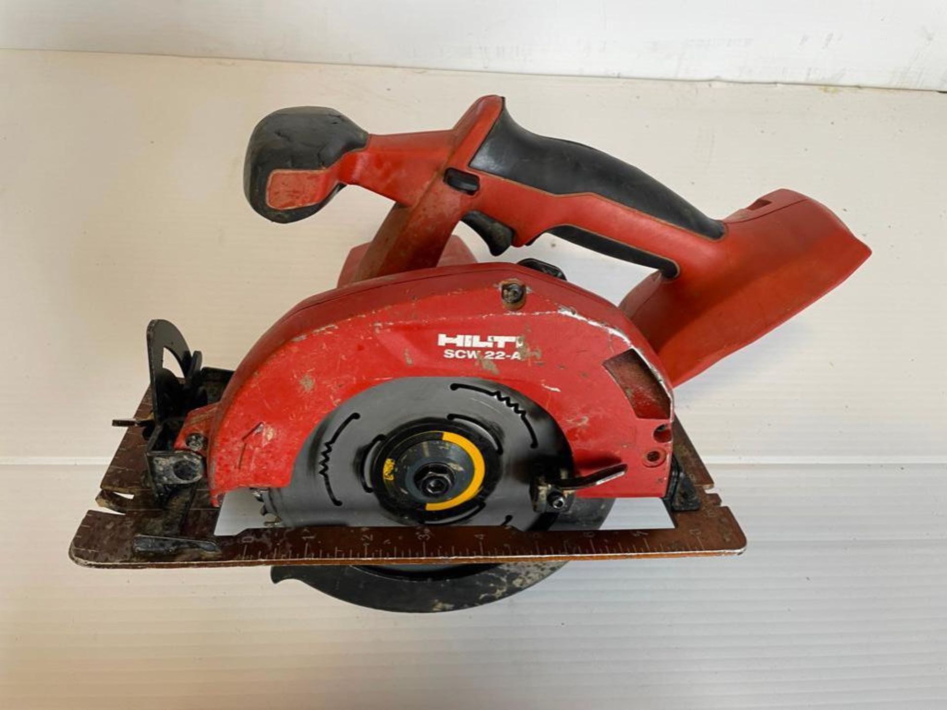 (4) Miscellaneous Hilti 22V Lithium-Ion Cordless Tools with Batteries & Charger.  TE6-A22 Rotary Ham - Image 2 of 12