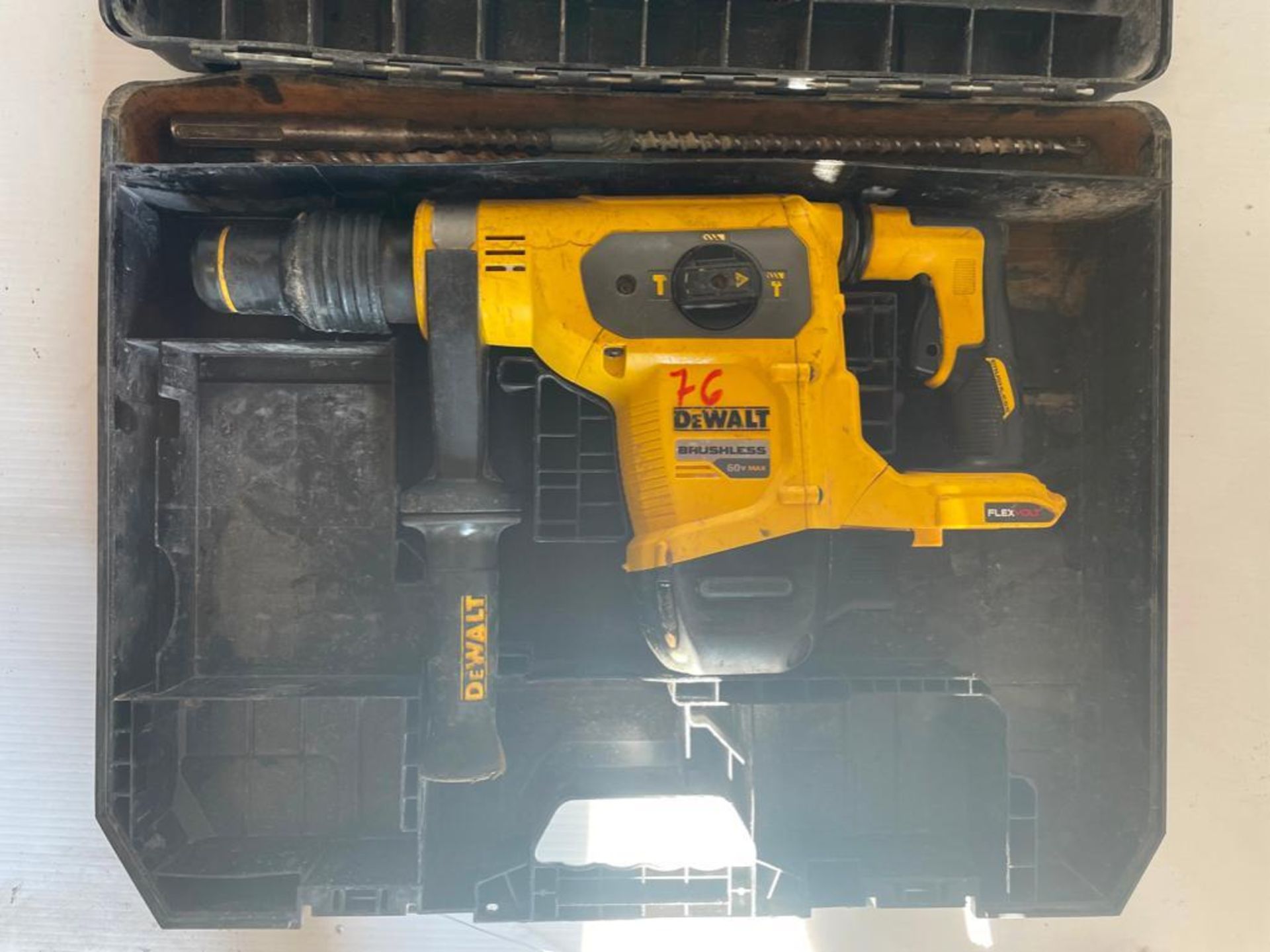 DeWalt DCH481 SDS Max Brushless Hammer 1-9/16", FlexVolt, in Case, no battery. Located in Hazelwood, - Image 2 of 4