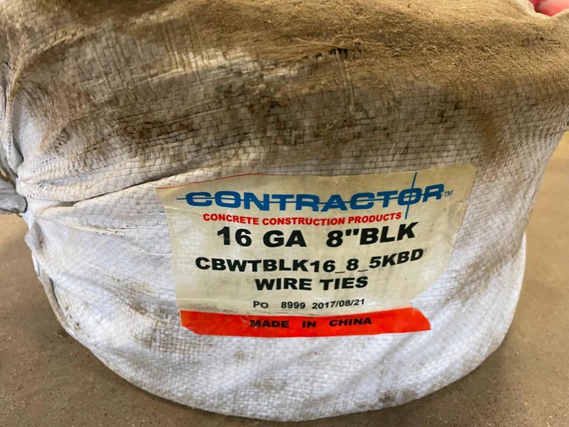 Bag of Contractor 16 GA 8" Blk Wire Ties. Located in Hazelwood, MO - Image 2 of 2