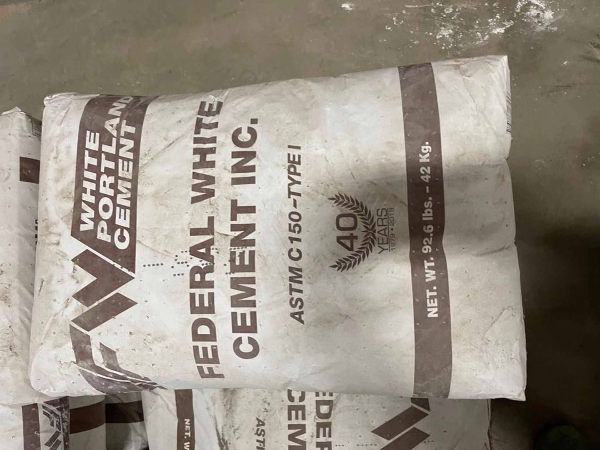 Pallet of Federal White Cement & Rainer Portland Cement Type 1. Located in Hazelwood, MO - Image 5 of 5