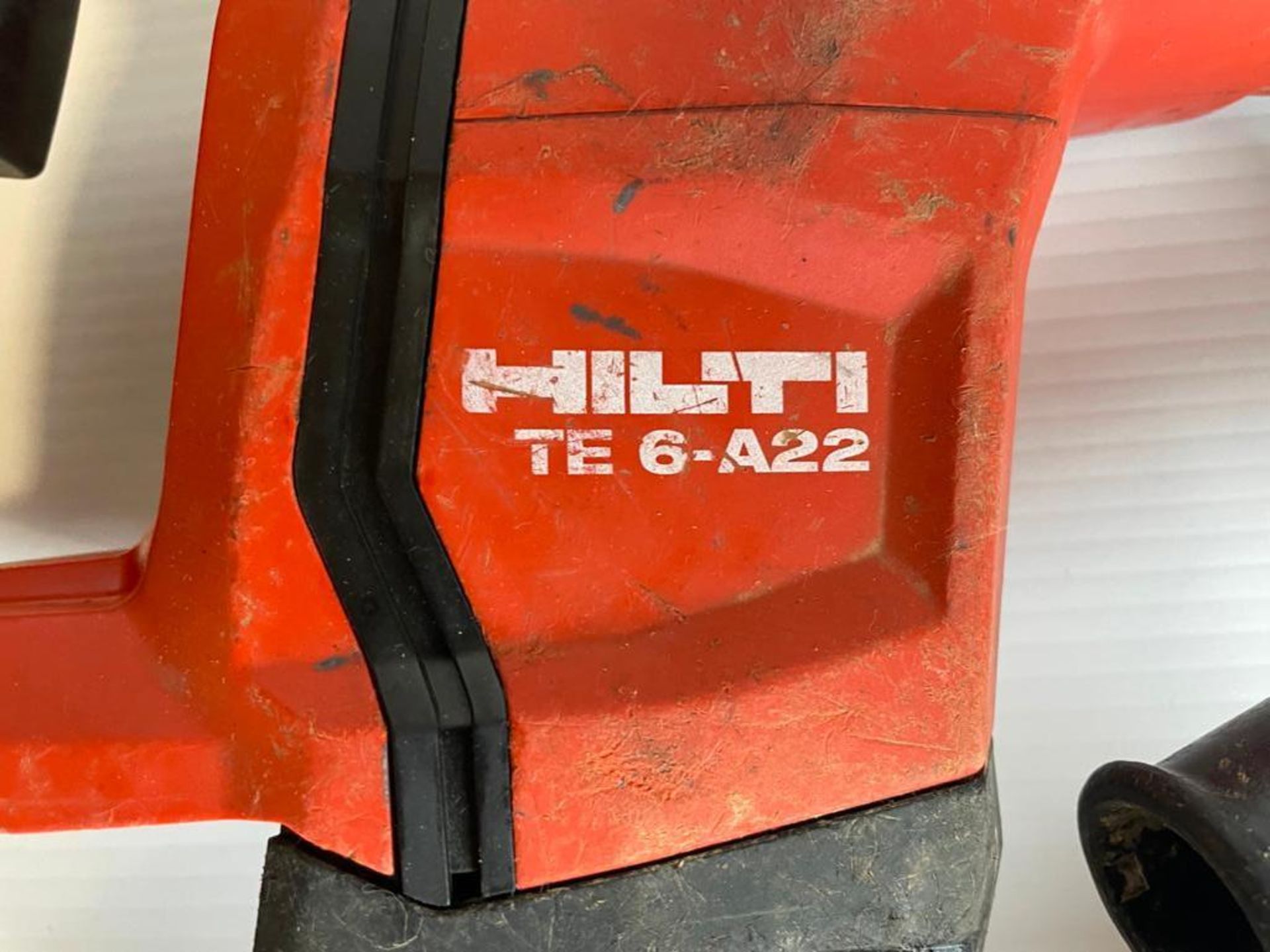 (4) Miscellaneous Hilti 22V Lithium-Ion Cordless Tools with Batteries & Charger.  TE6-A22 Rotary Ham - Image 6 of 12