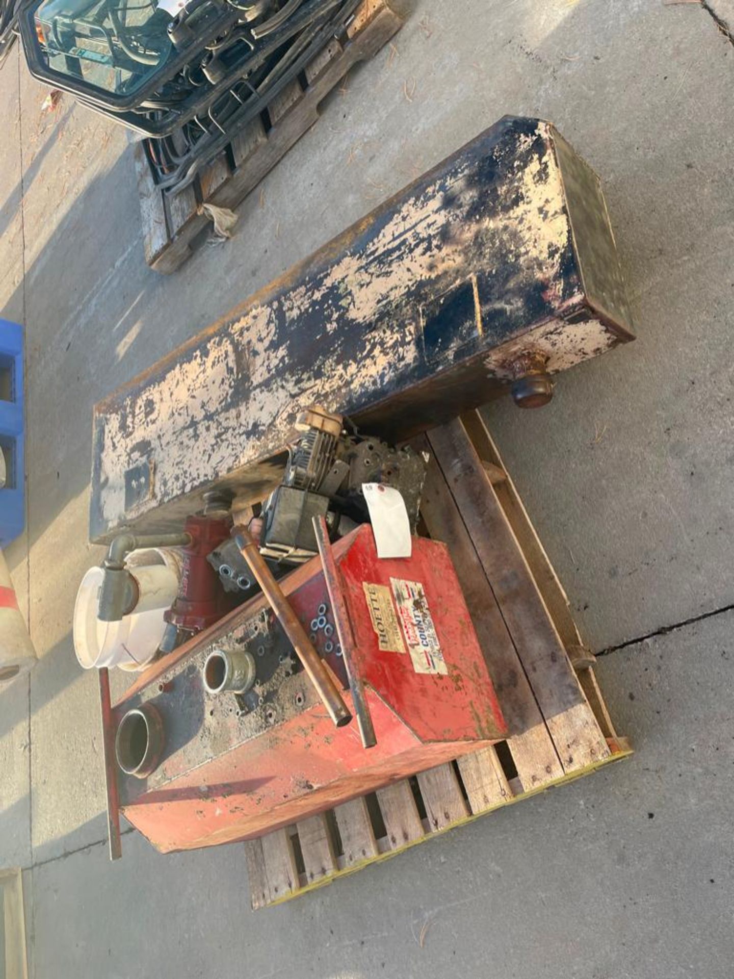 Pallet of Miscellaneous Parts & Bucket of Screws. Located in Hazelwood, MO