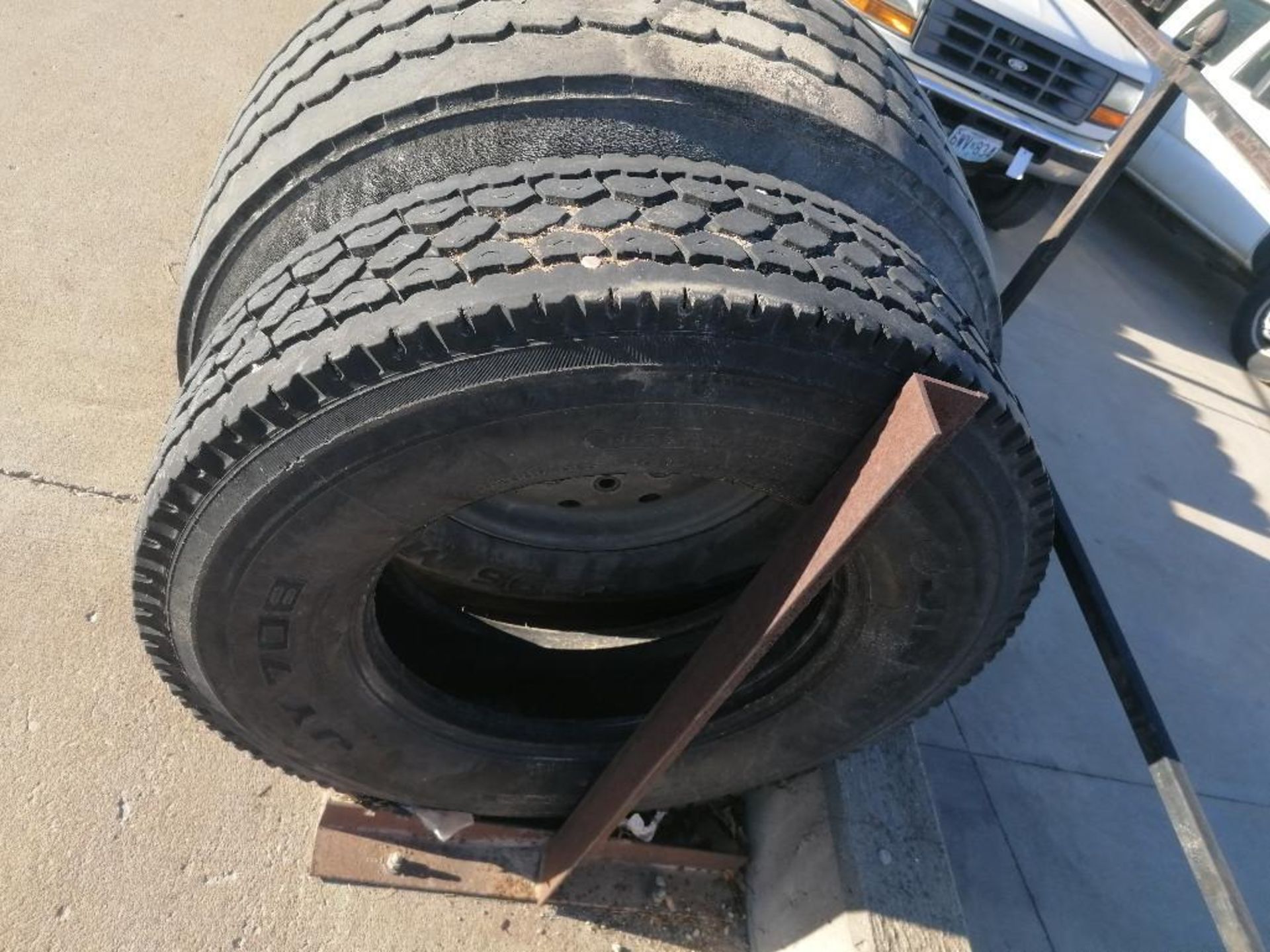 (14) Various Size Tires & Rims for Truck & Trailers. Located in Hazelwood, MO - Image 43 of 48