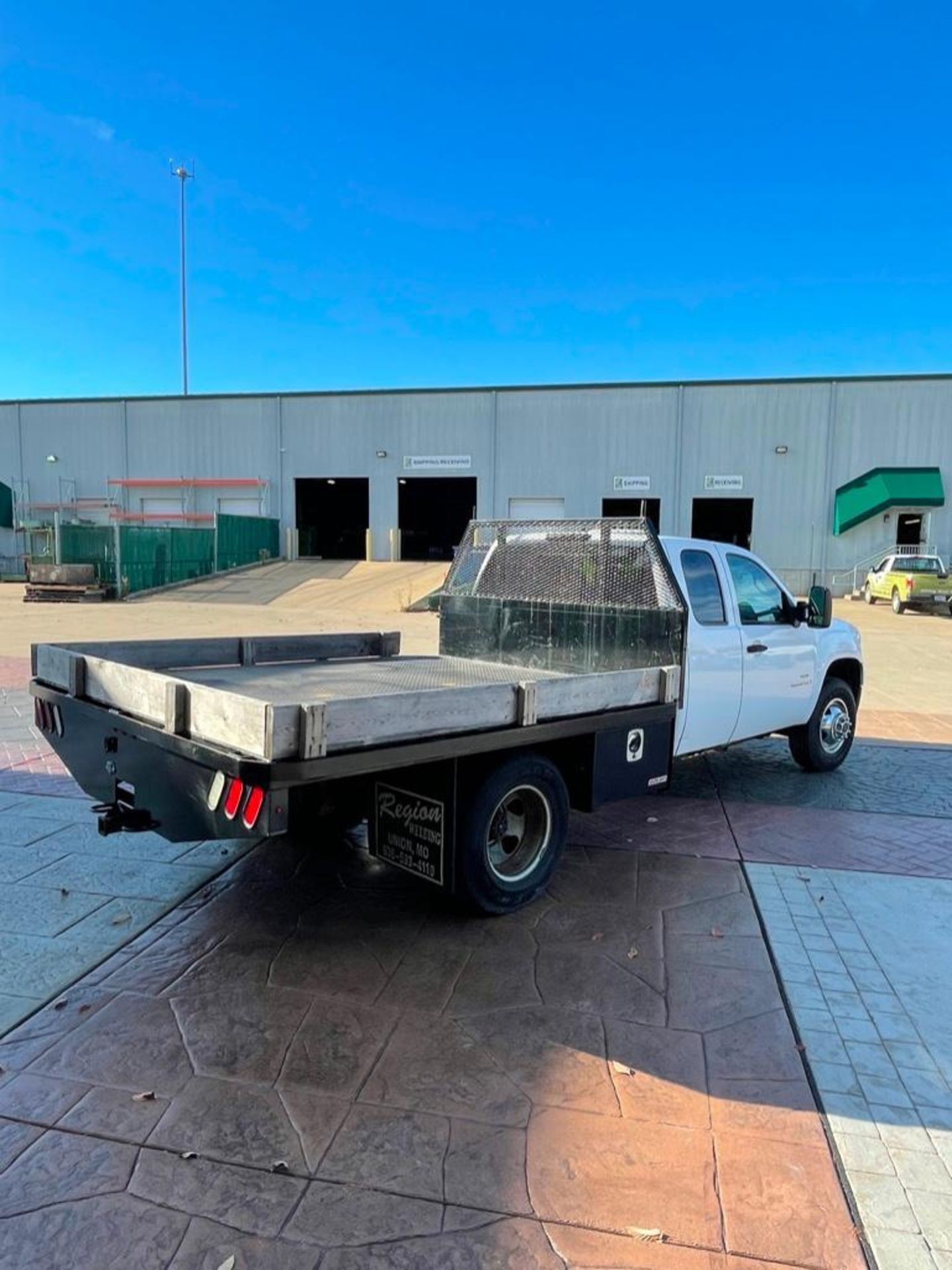 2009 GMC 3500 HD 4 x 4 Extended Cab Dually Utility Flatbed Pickup Truck, Model #K31053, Vin #1GDJK79 - Image 6 of 25