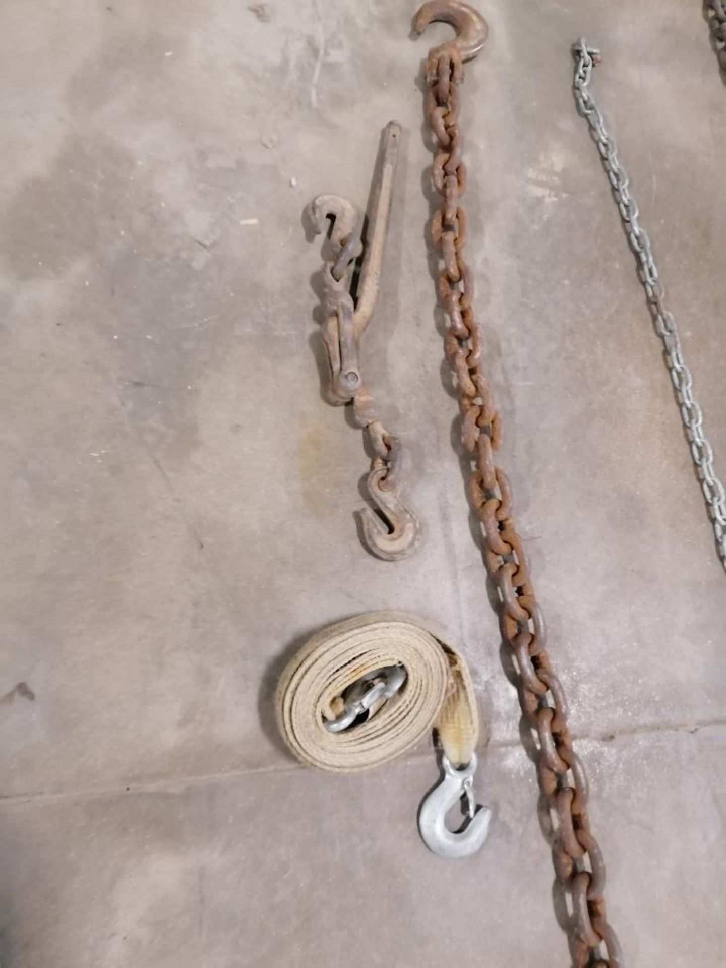 Various Size Chains with & without Hooks. Located in Hazelwood, MO - Image 6 of 6