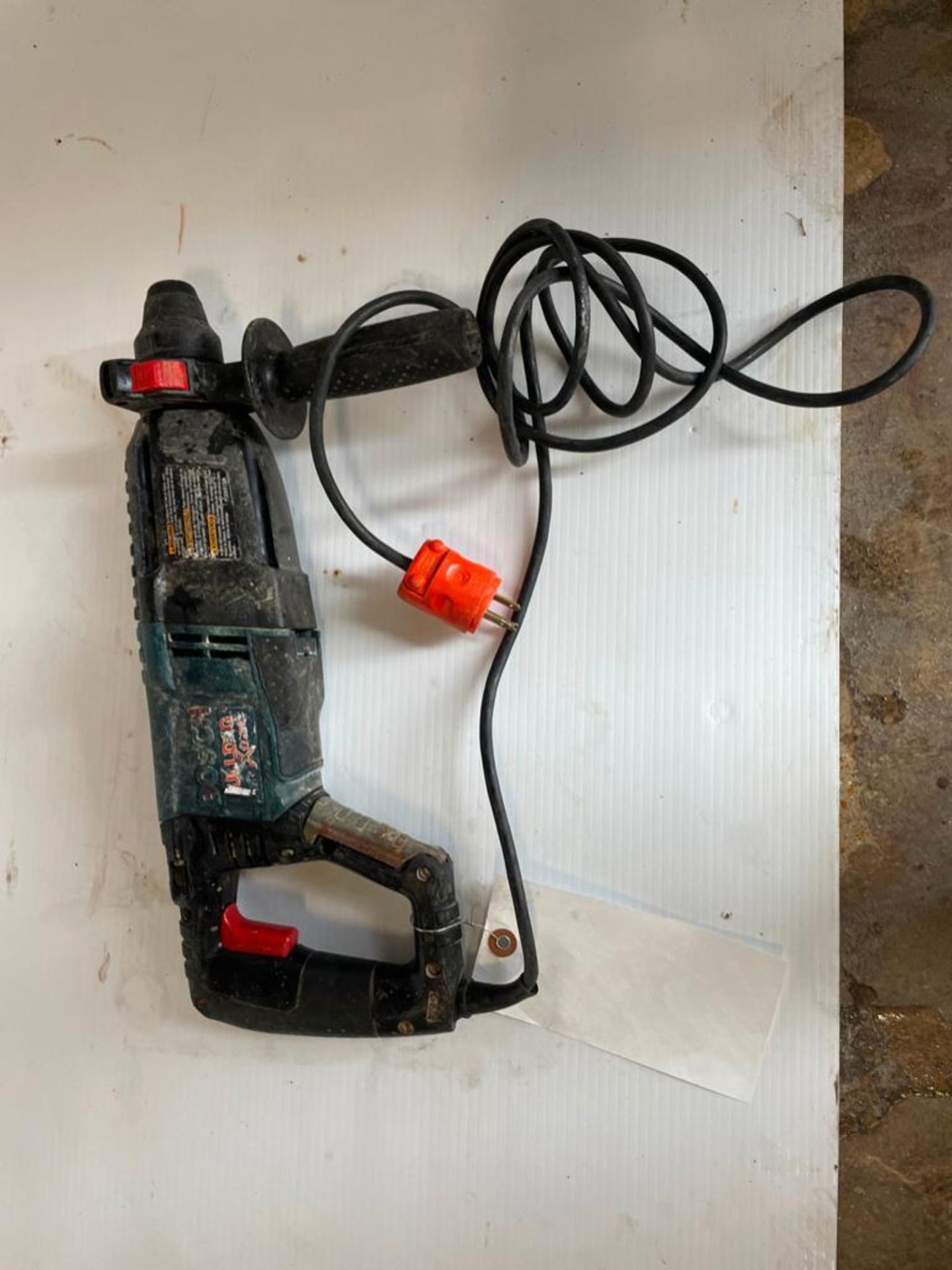 Bosch 11255VSR Bulldog Xtreme Hammer Drill, 120V. Located in Hazelwood, MO - Image 3 of 4