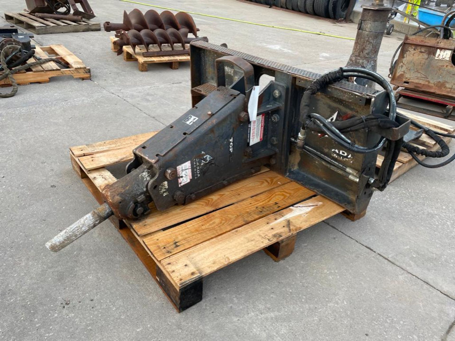 TOP 35V Skid Steer Hammer Breaker Attachment. Located in Hazelwood, MO