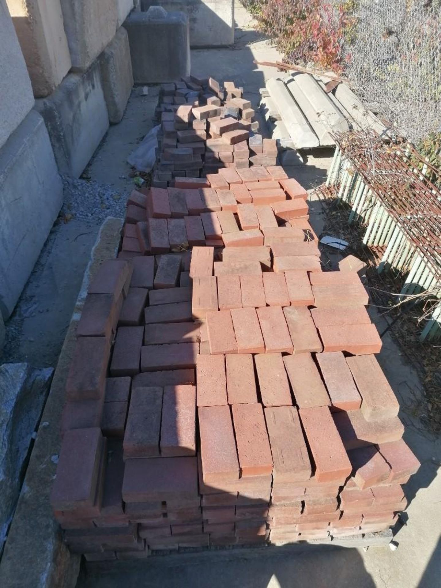 Lot of (6) Pallets of Paving Bricks & (1) X-18 Hydra-Split Masonry Splitter. Located in Hazelwood, M - Image 16 of 17