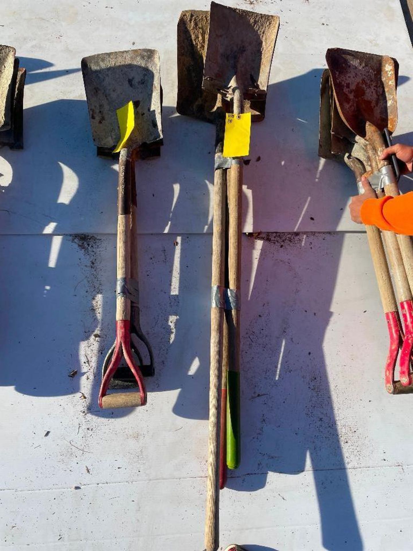 (3) Shovels. Located in Hazelwood, MO