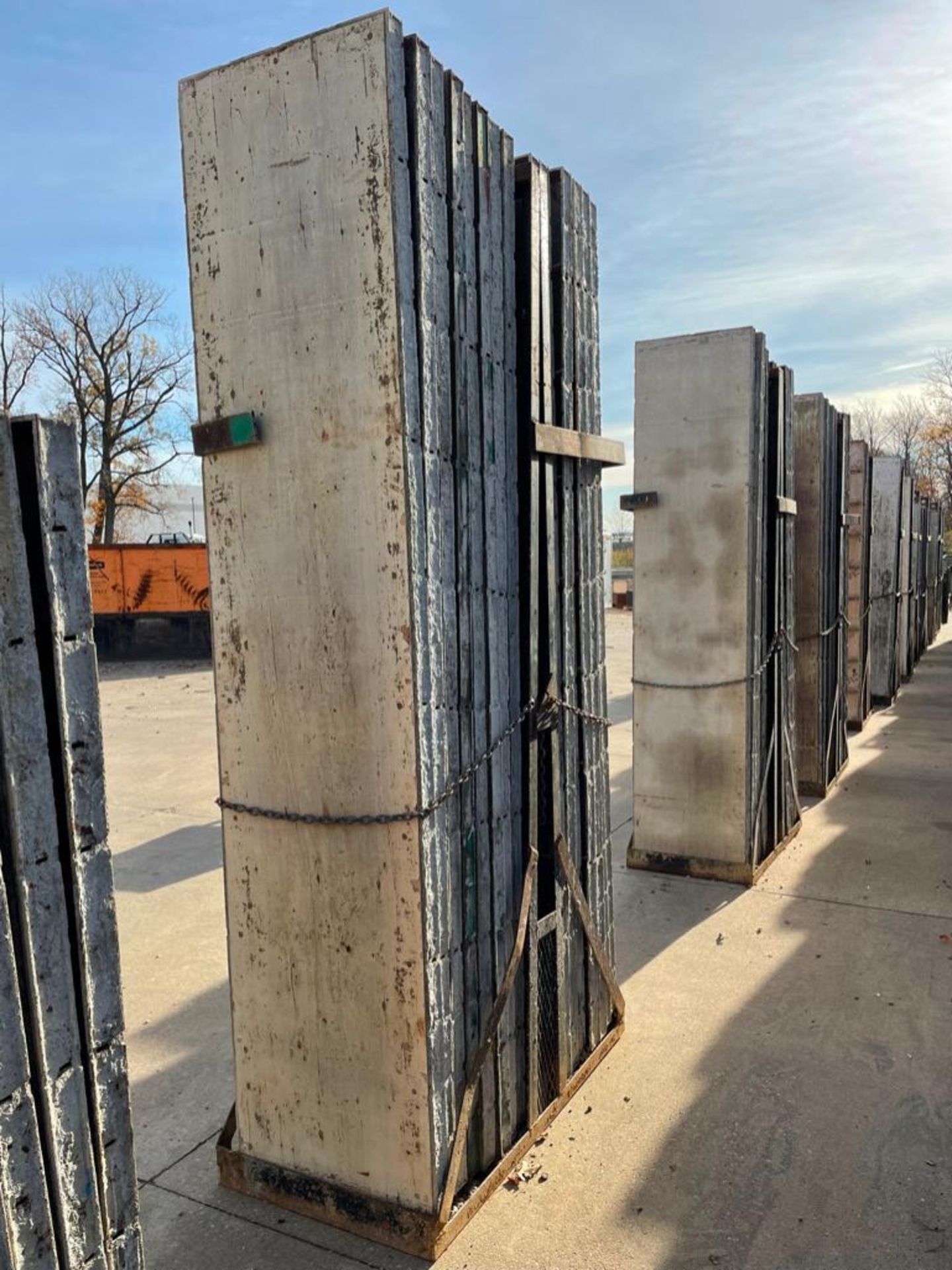 (16) 2' x 9'  Symons Steel Ply Concrete Forms in Baskets with Bells. Located in Hazelwood. MO - Image 6 of 7