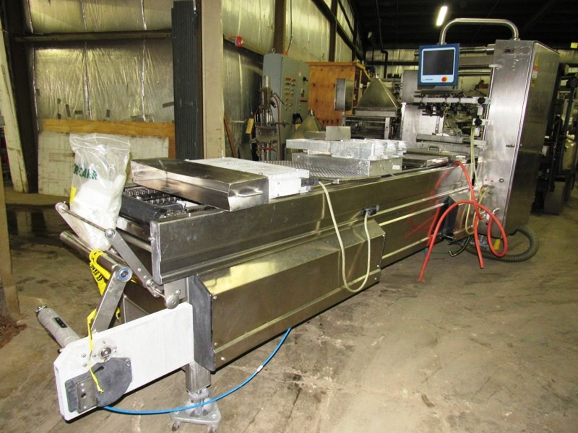 Multivac Mdl. R240 Rollstock Thermoforming Packager, Ser. #106852, approx. 450 mm between chains, - Image 3 of 31