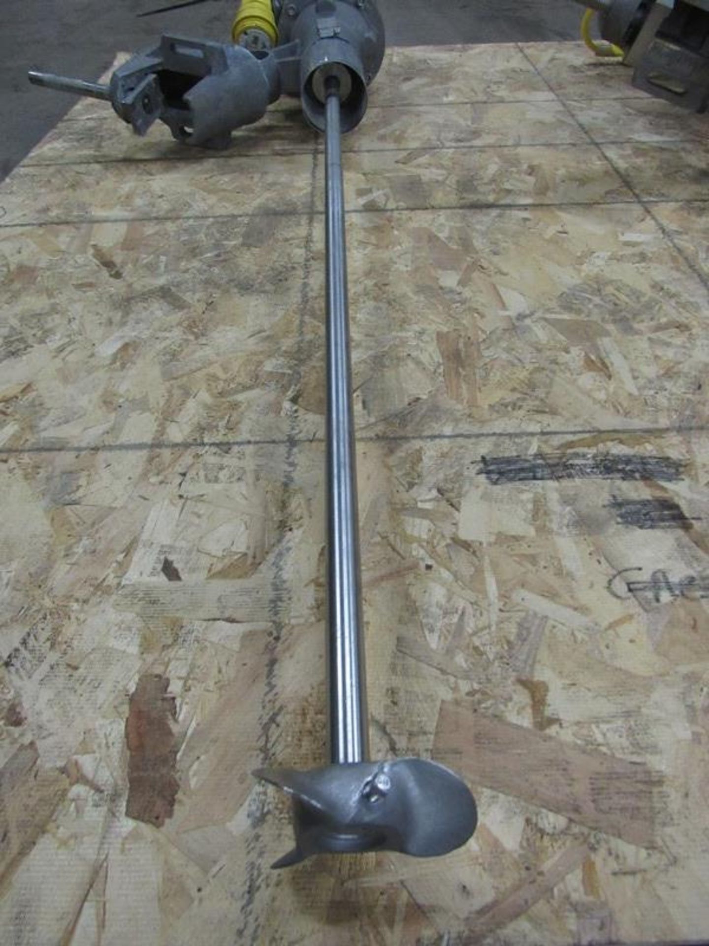 Mixer, 460 volts, stainless steel motor, 30" long shaft, 4" dia. propeller with mounting bracket - Image 3 of 3