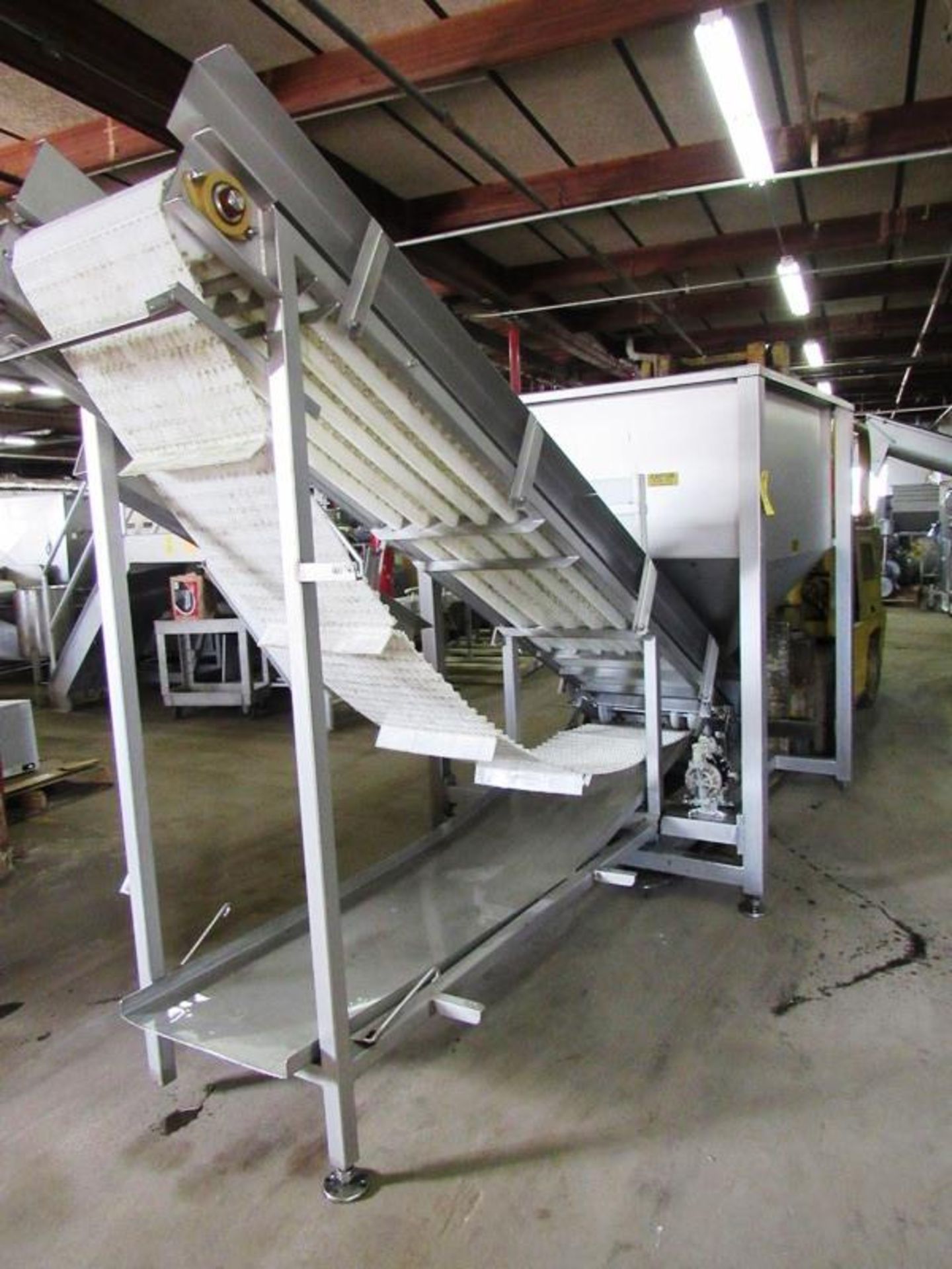 AMFEC Stainless Steel Hopper with incline conveyor, hopper, 53" W X 50" L X 48" D conveyor, 19 1/ - Image 2 of 12