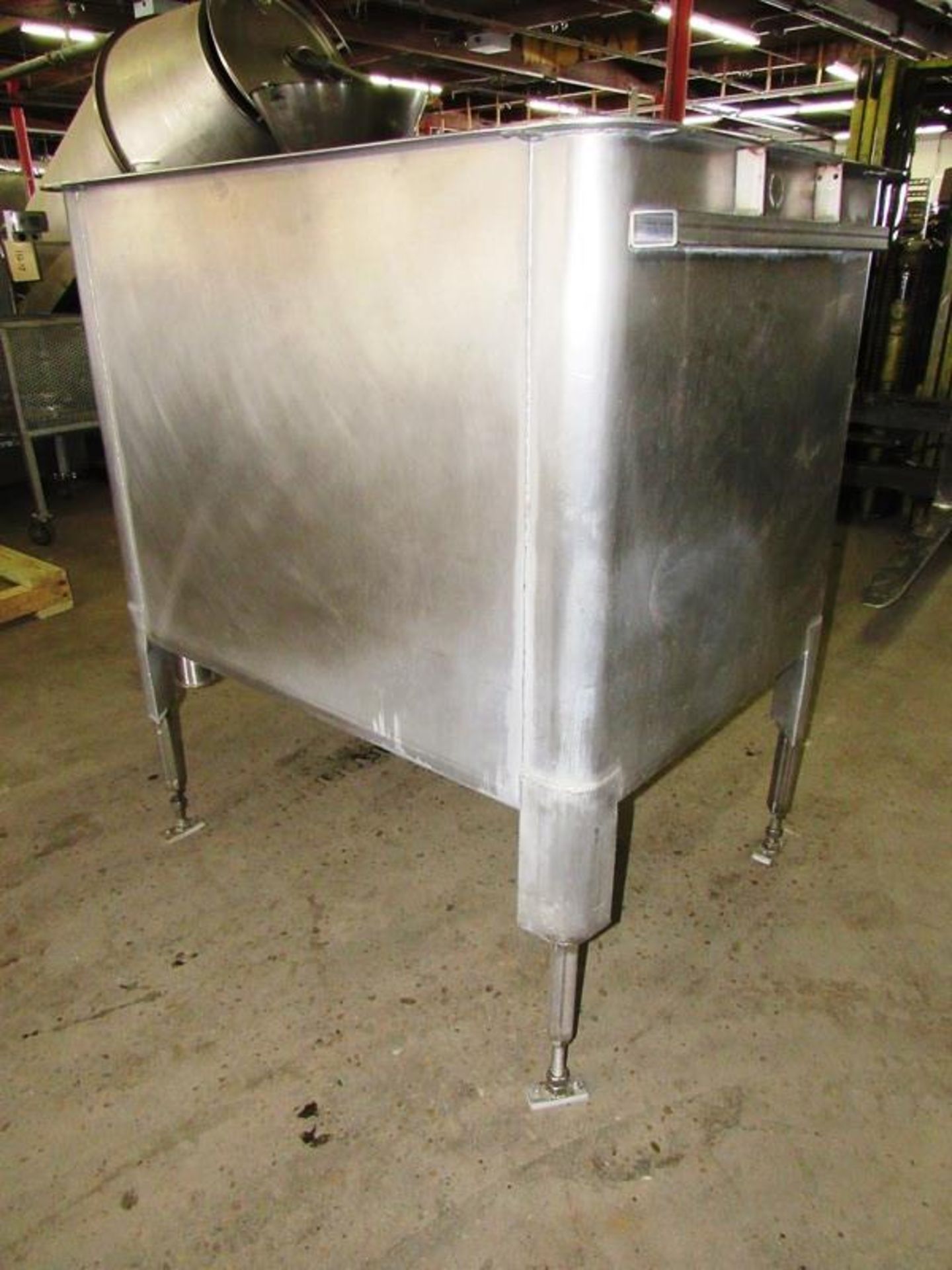 Stainless Steel Vat, 3" bottom outlet, 36" W X 48" L X 36" D X 57" tall overall - Bild 2 aus 4